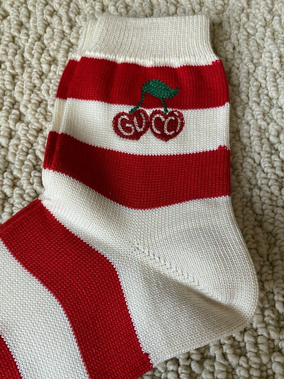 Gucci Socks in Red & White Size ONE SIZE - 6 Thumbnail