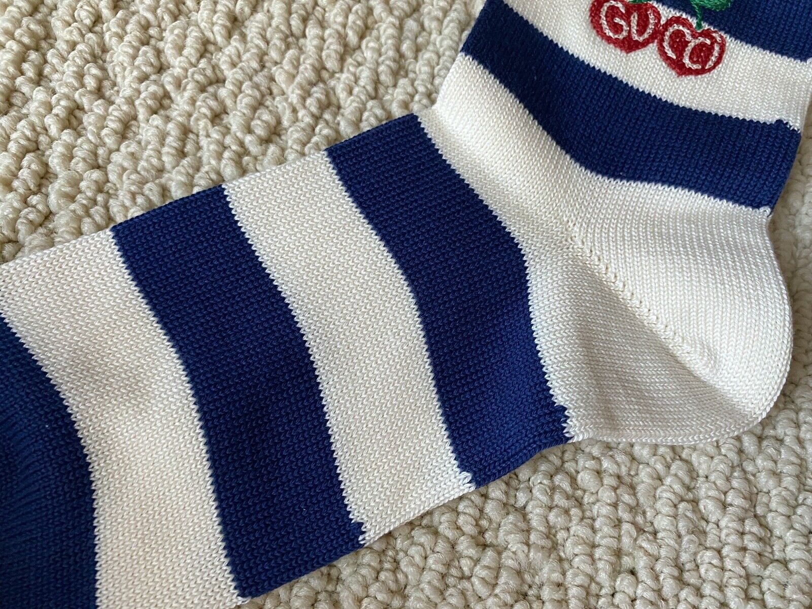 Gucci Socks in Blue & White Size ONE SIZE - 6 Thumbnail