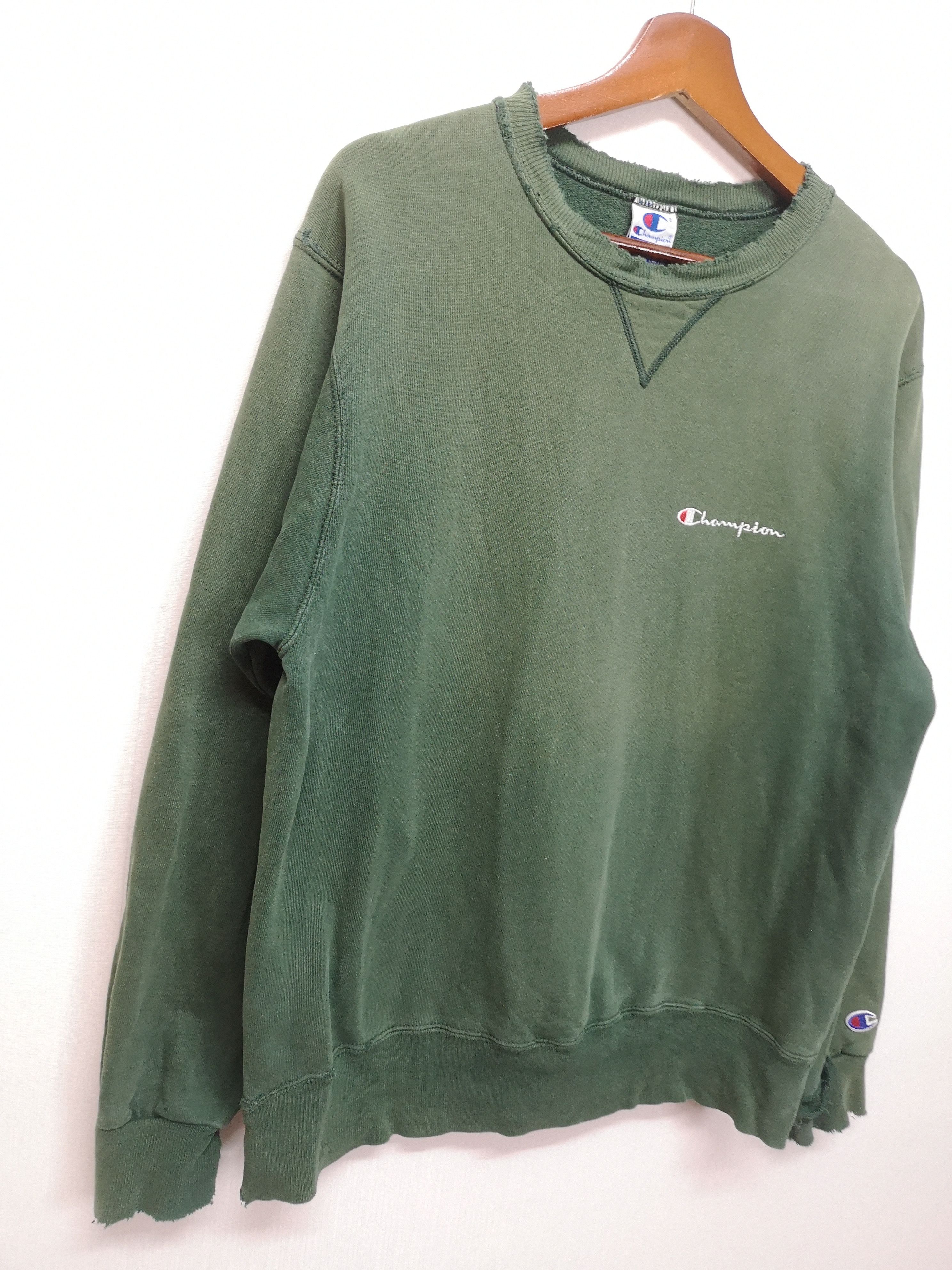 Champion × Vintage Vintage Sun Faded Trashnes Champion Sweatshirt Size US M / EU 48-50 / 2 - 2 Thumbnail