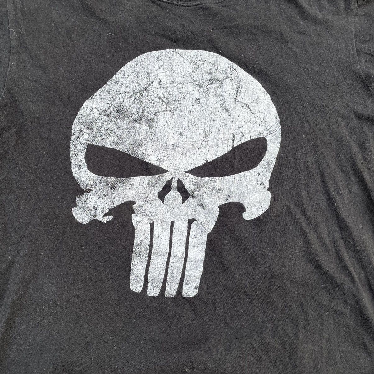 Vintage Vintage Y2K Punisher Skull Graphic Tee Sun Faded Black M Size US M / EU 48-50 / 2 - 4 Thumbnail