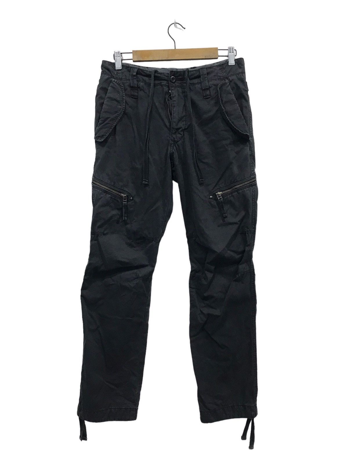 Japanese Brand Uniqlo Tactical Multipocket Pants.. C8
