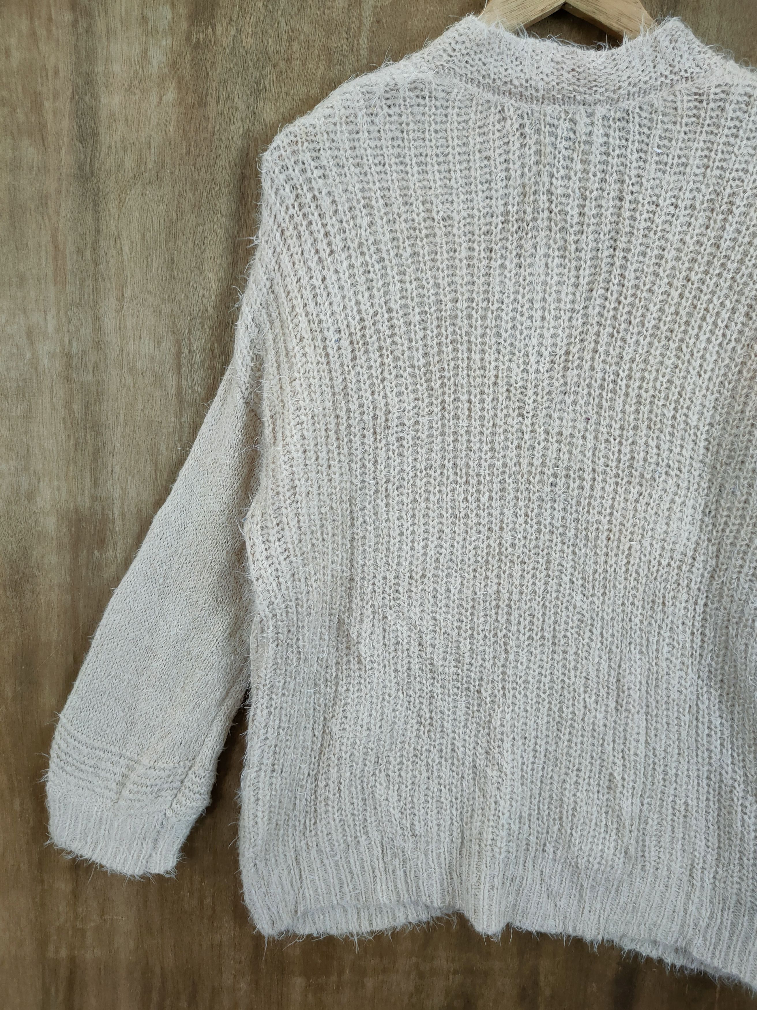 Aran Isles Knitwear D Forever 21 cardigan fur mohair aran isle knitwear #46-991 Size US S / EU 44-46 / 1 - 9 Thumbnail