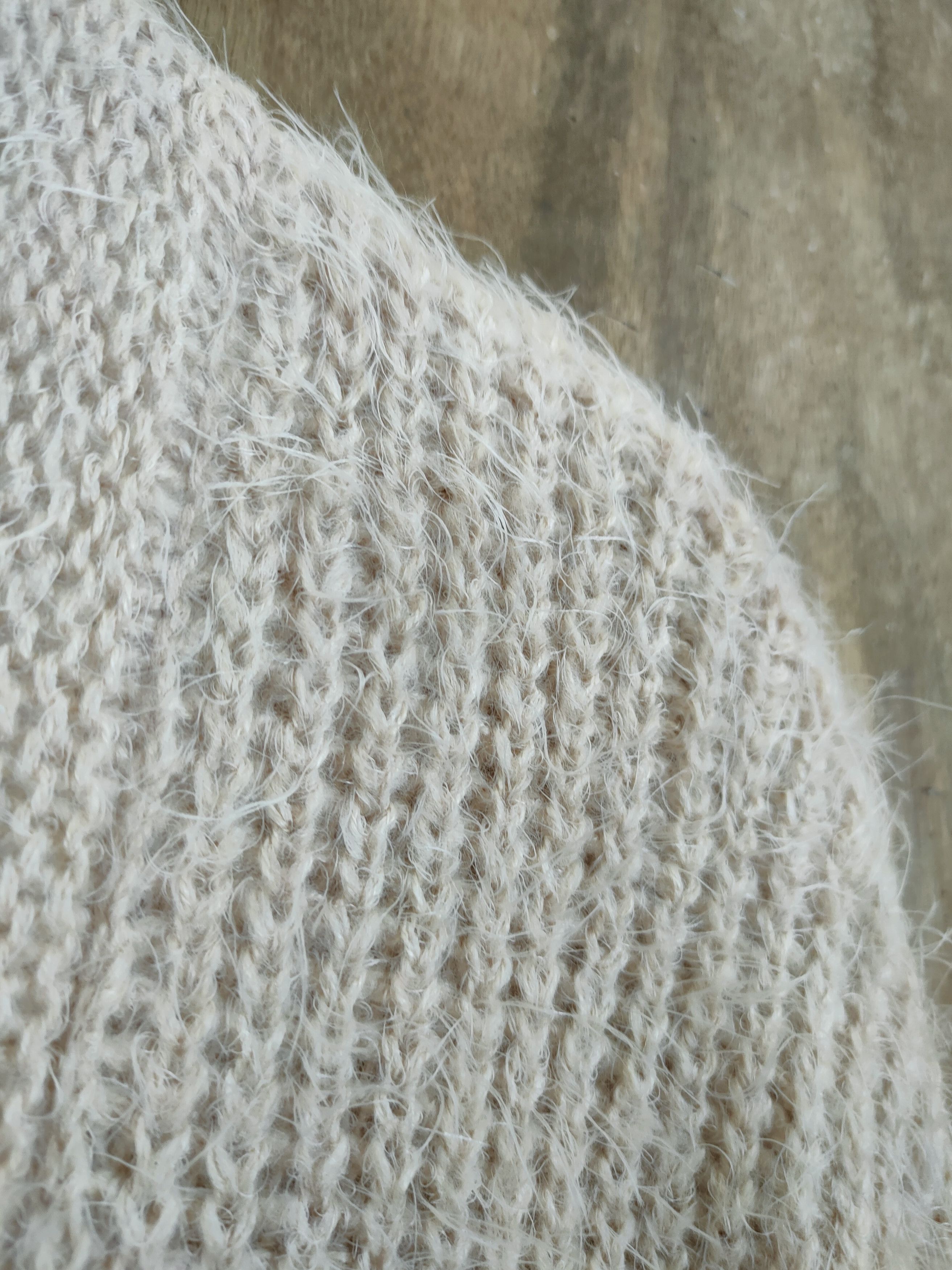 Aran Isles Knitwear D Forever 21 cardigan fur mohair aran isle knitwear #46-991 Size US S / EU 44-46 / 1 - 5 Thumbnail