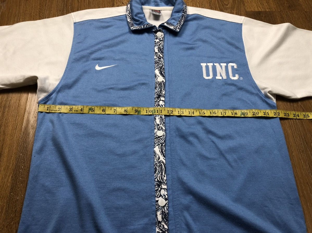 NBA Vintage Nike Small Swoosh UNC Team Shirts Size US M / EU 48-50 / 2 - 7 Thumbnail