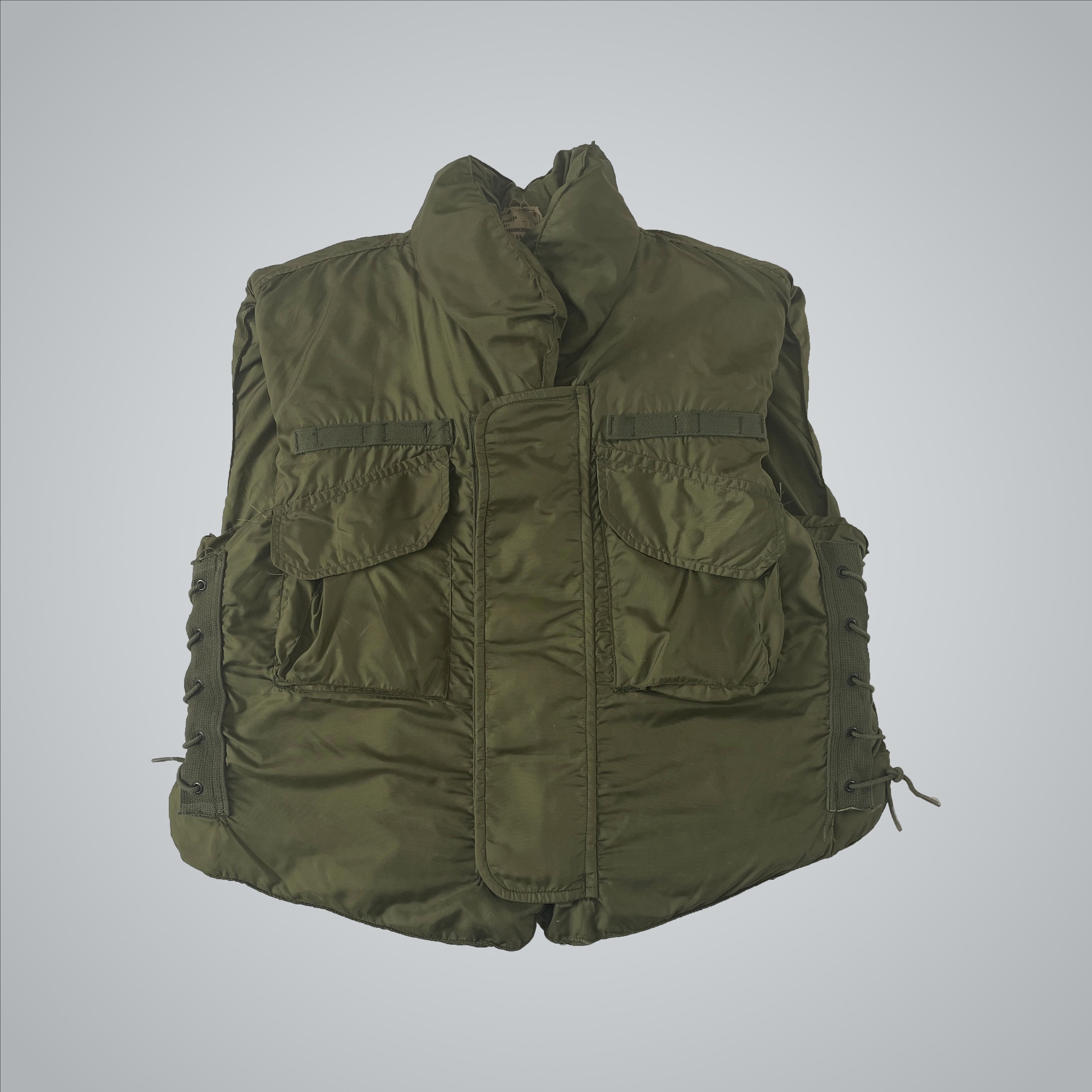 image of Military x Vintage Us Army Flak Vest (60S) in Green, Men's (Size Medium)