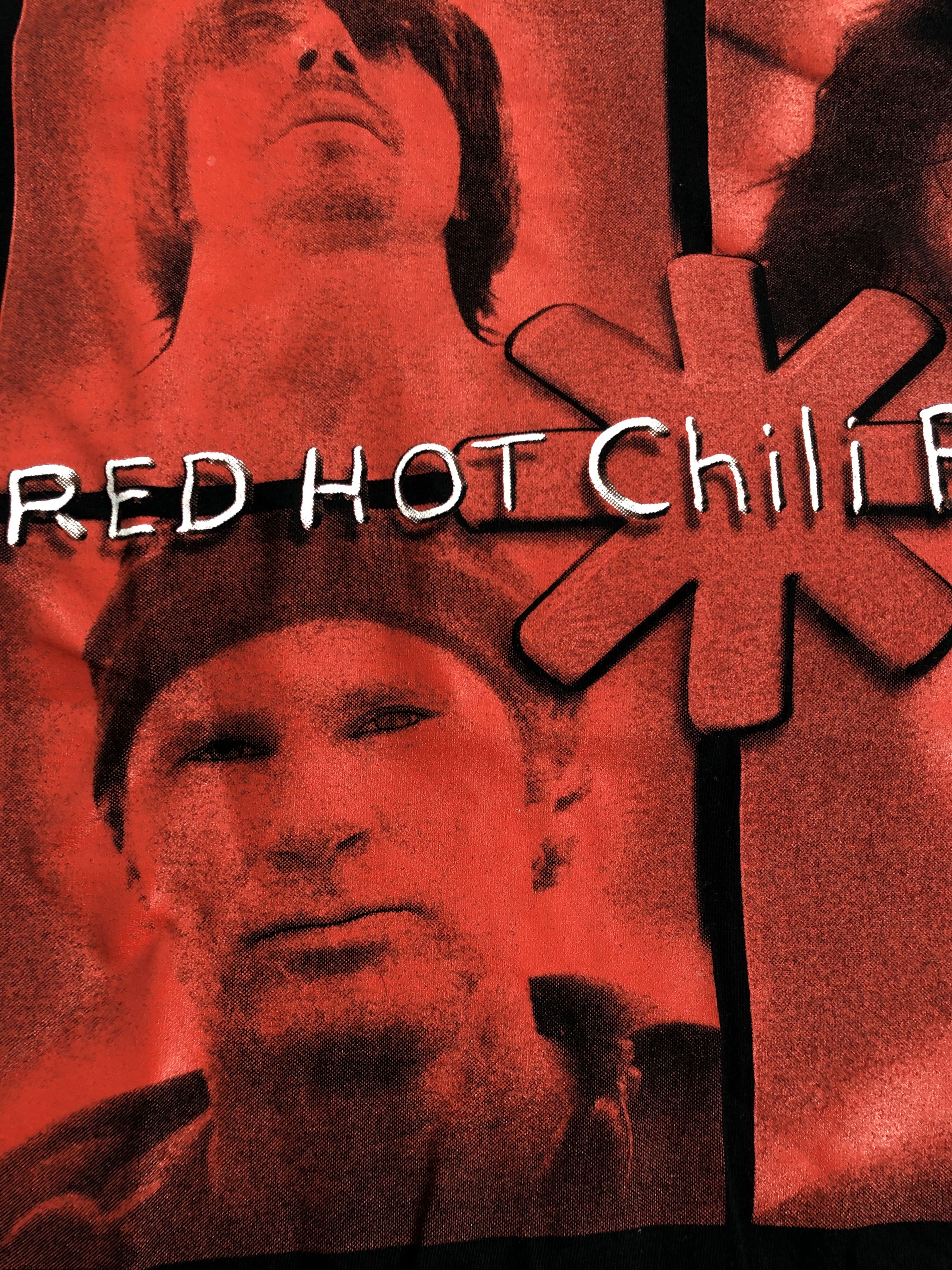 Band Tees Vintage 90s Red Hot Chili Peppers (Green Day Pearl Jam) Size US L / EU 52-54 / 3 - 4 Thumbnail