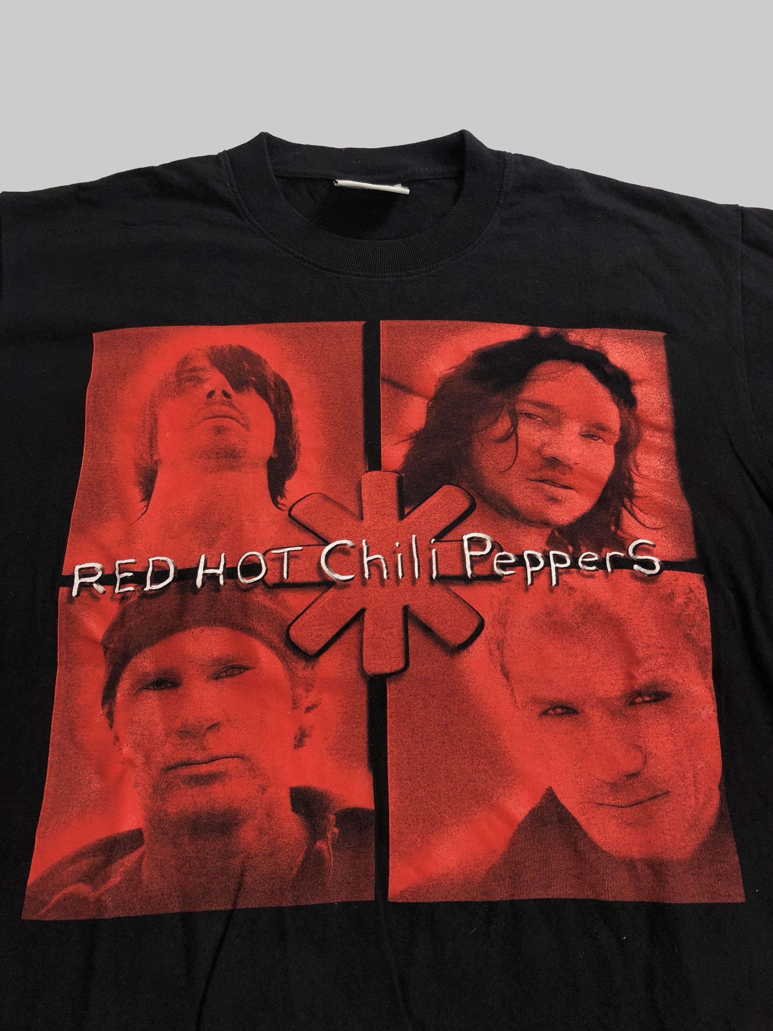 Band Tees Vintage 90s Red Hot Chili Peppers (Green Day Pearl Jam) Size US L / EU 52-54 / 3 - 3 Thumbnail