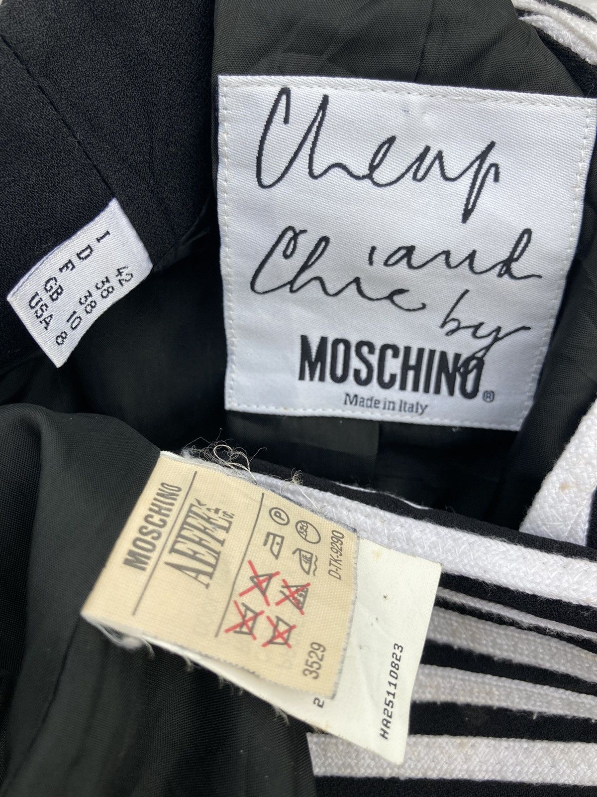 Moschino Rare Moschino Art Jacket Size M / US 6-8 / IT 42-44 - 11 Thumbnail