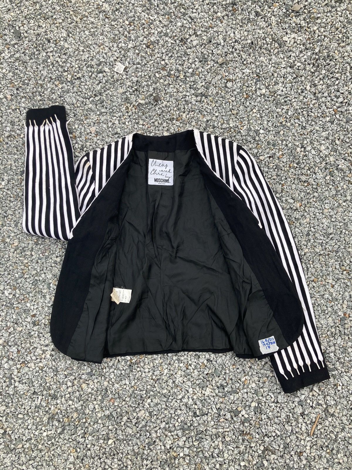 Moschino Rare Moschino Art Jacket Size M / US 6-8 / IT 42-44 - 2 Thumbnail