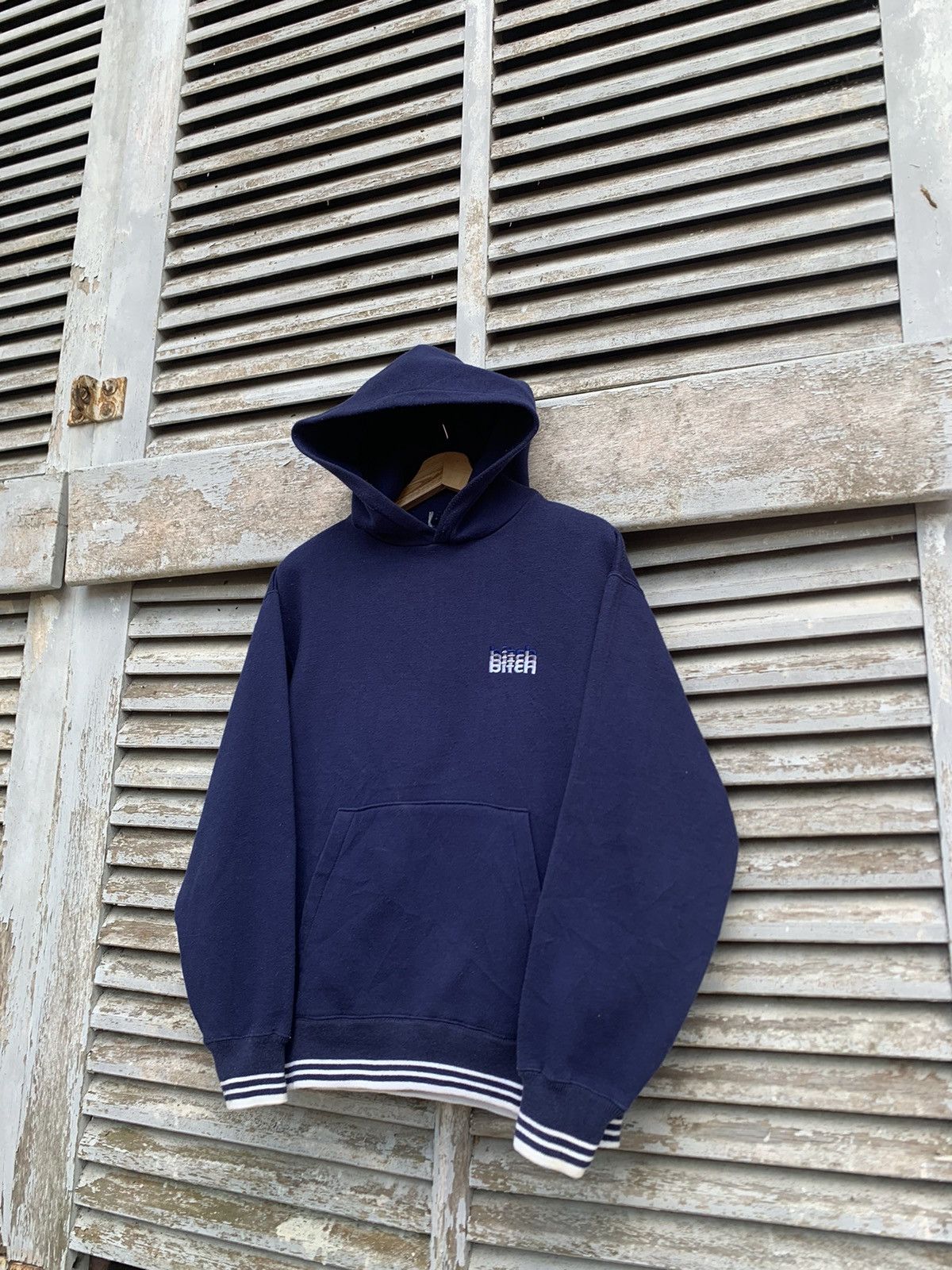 Vintage 👹Vintage 90s BITCH SKATEBOARD Monogram Logo Hoodie Size US M / EU 48-50 / 2 - 4 Thumbnail