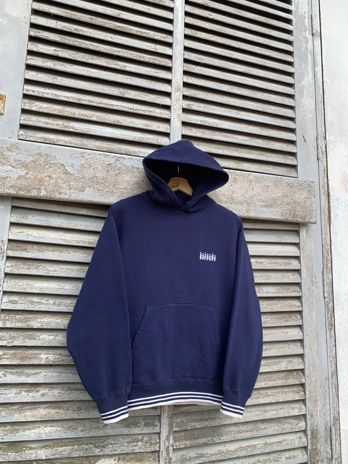 Vintage 👹Vintage 90s BITCH SKATEBOARD Monogram Logo Hoodie Size US M / EU 48-50 / 2 - 5 Thumbnail