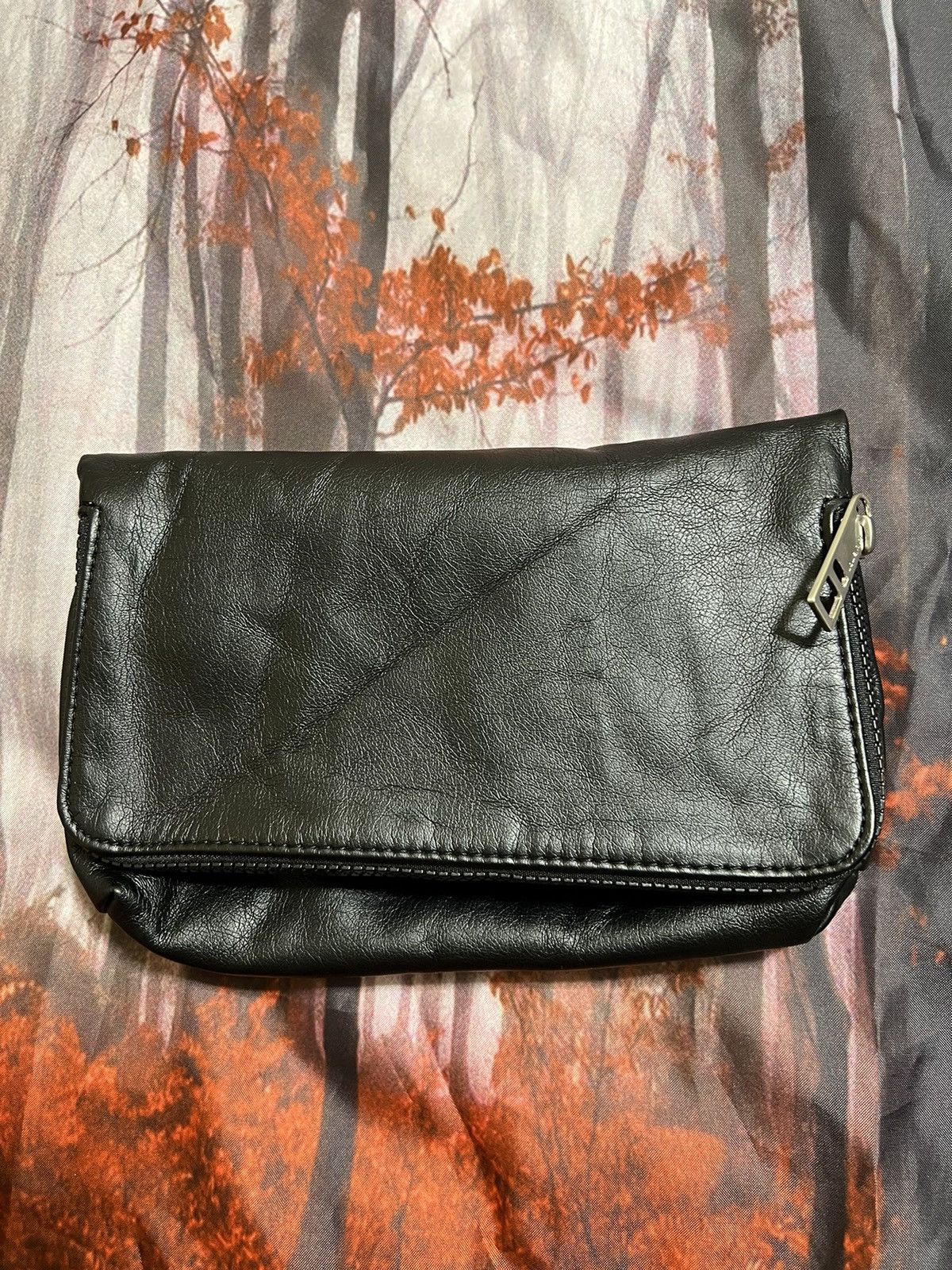 Lululemon ***FINAL DROP***RARE Lululemon foldable clutch Size ONE SIZE - 10 Thumbnail
