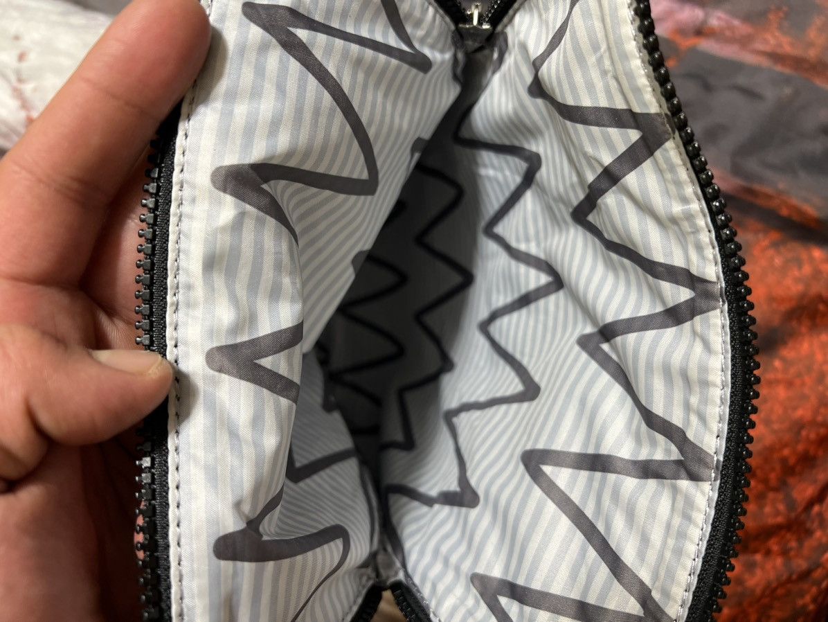 Lululemon ***FINAL DROP***RARE Lululemon foldable clutch Size ONE SIZE - 7 Thumbnail