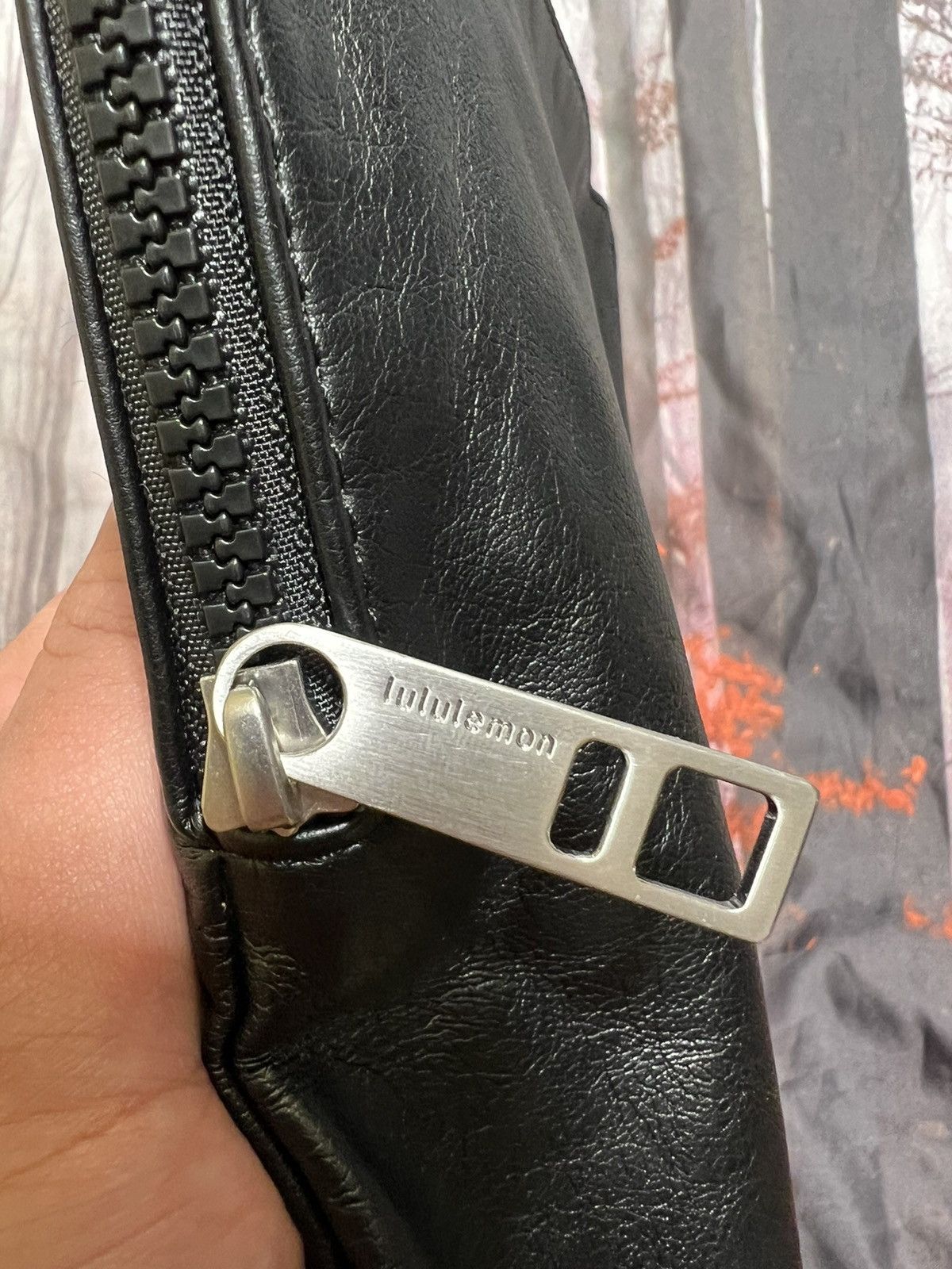 Lululemon ***FINAL DROP***RARE Lululemon foldable clutch Size ONE SIZE - 6 Thumbnail