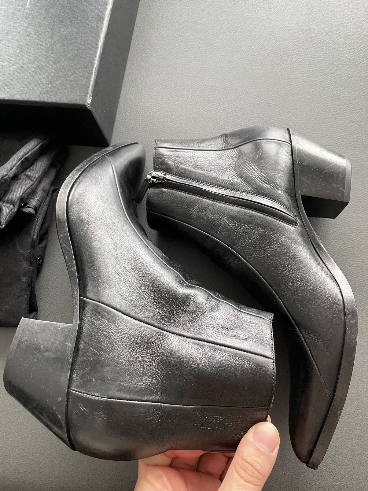 Hedi Slimane × Saint Laurent Paris × Yves Saint Laurent $1,350 Super Rare BrandNew Distressed FINN 60 Leather Boots Size US 7 / EU 40 - 17 Thumbnail