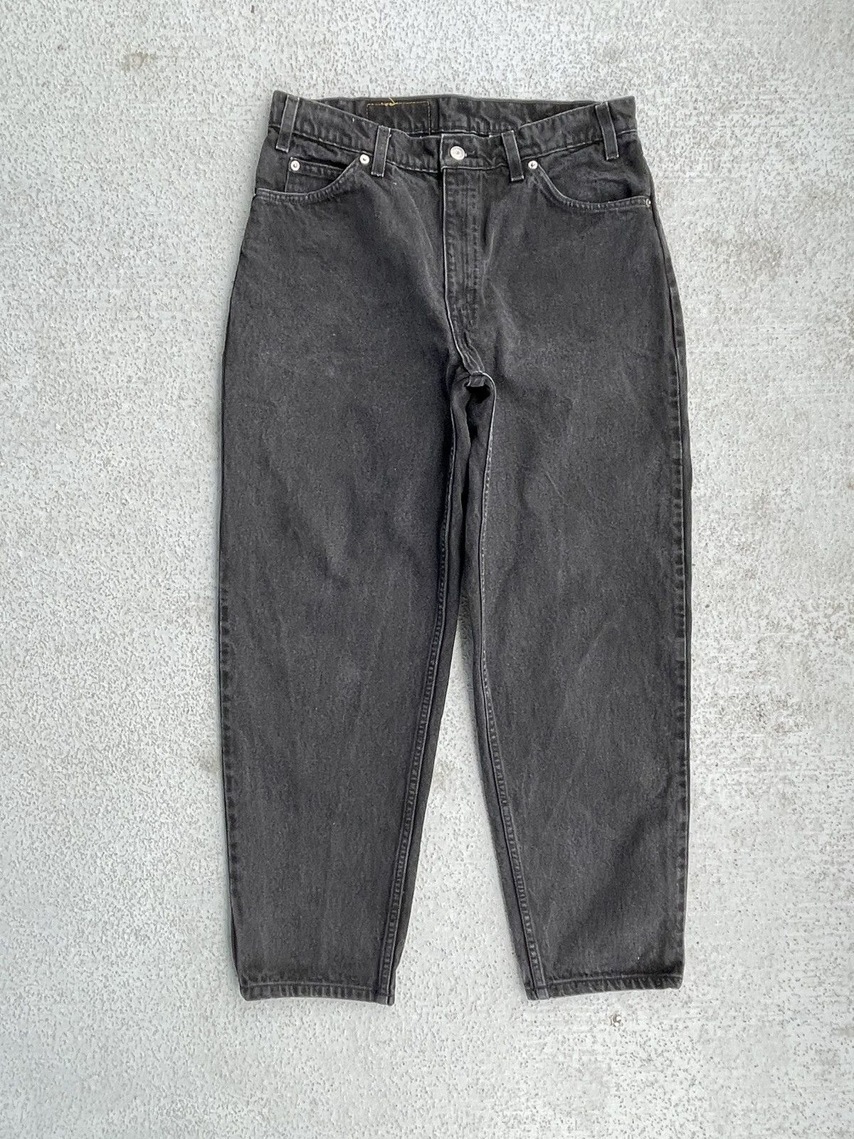 Vintage Levi’s 560 Orange Tab Taper Fit Denim Jeans