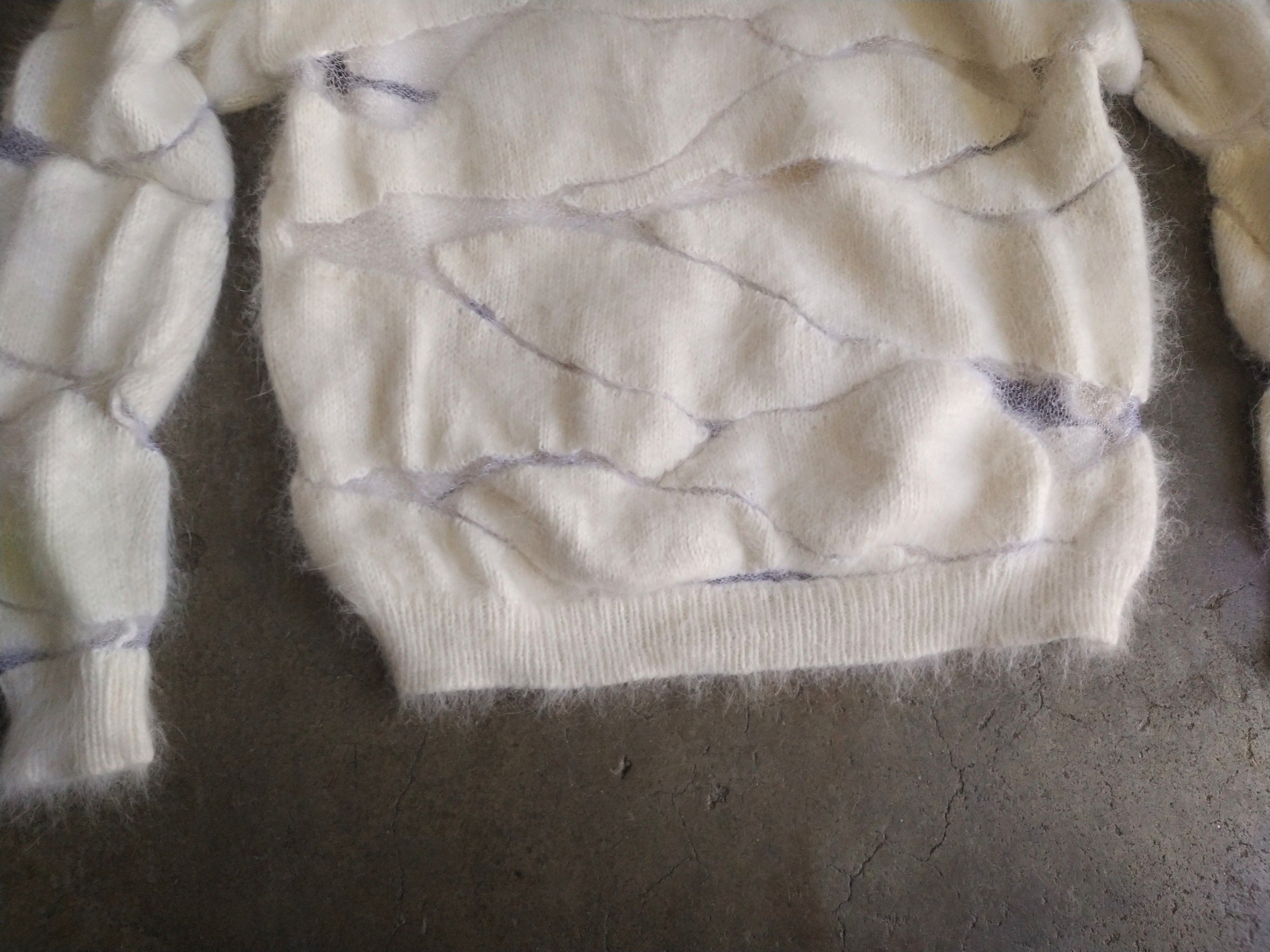 Tom Ford Women's Tom Ford Sweater Angora Deep V Neck White Rabbit Size S / US 4 / IT 40 - 12 Thumbnail