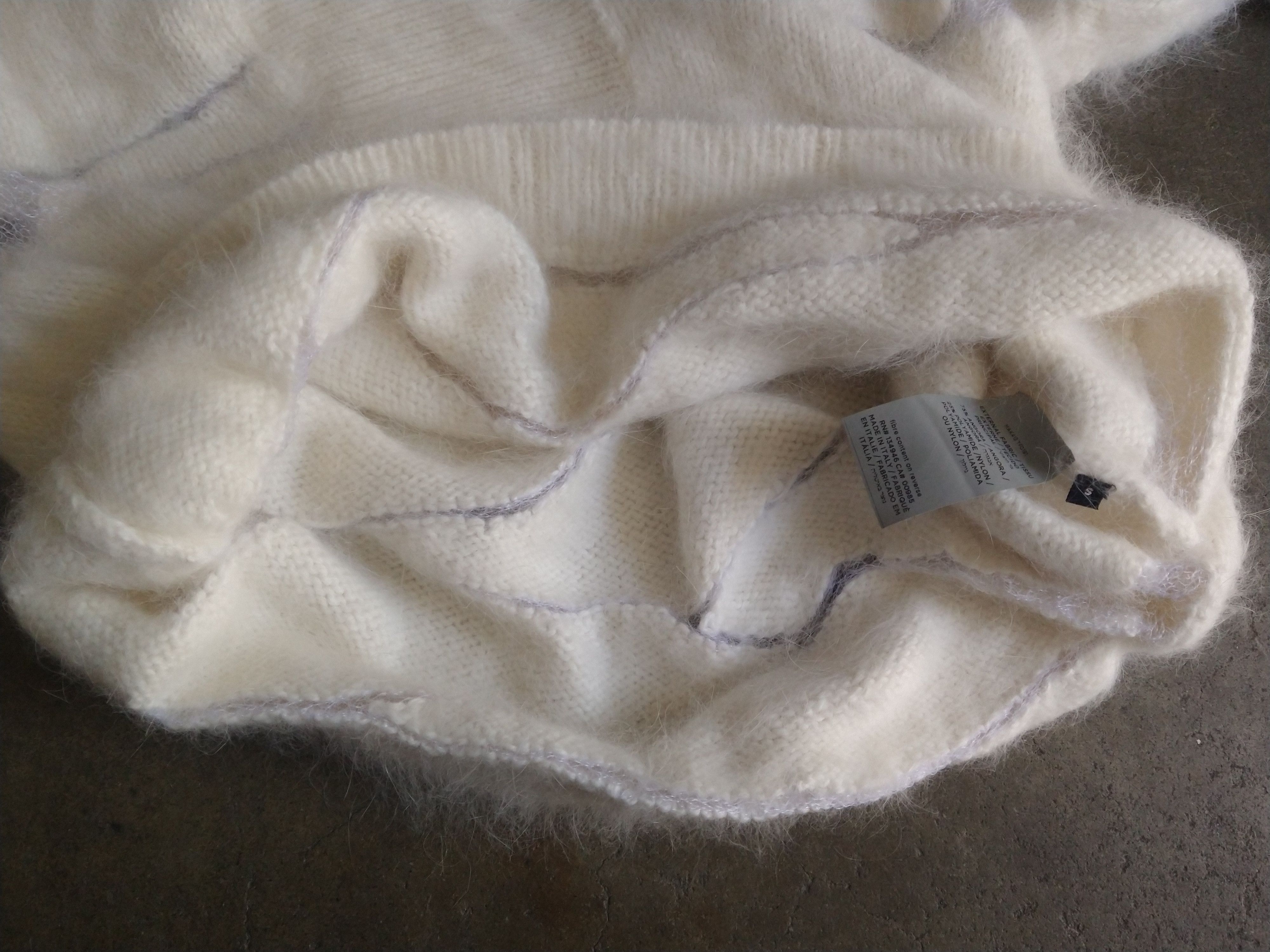 Tom Ford Women's Tom Ford Sweater Angora Deep V Neck White Rabbit Size S / US 4 / IT 40 - 6 Thumbnail