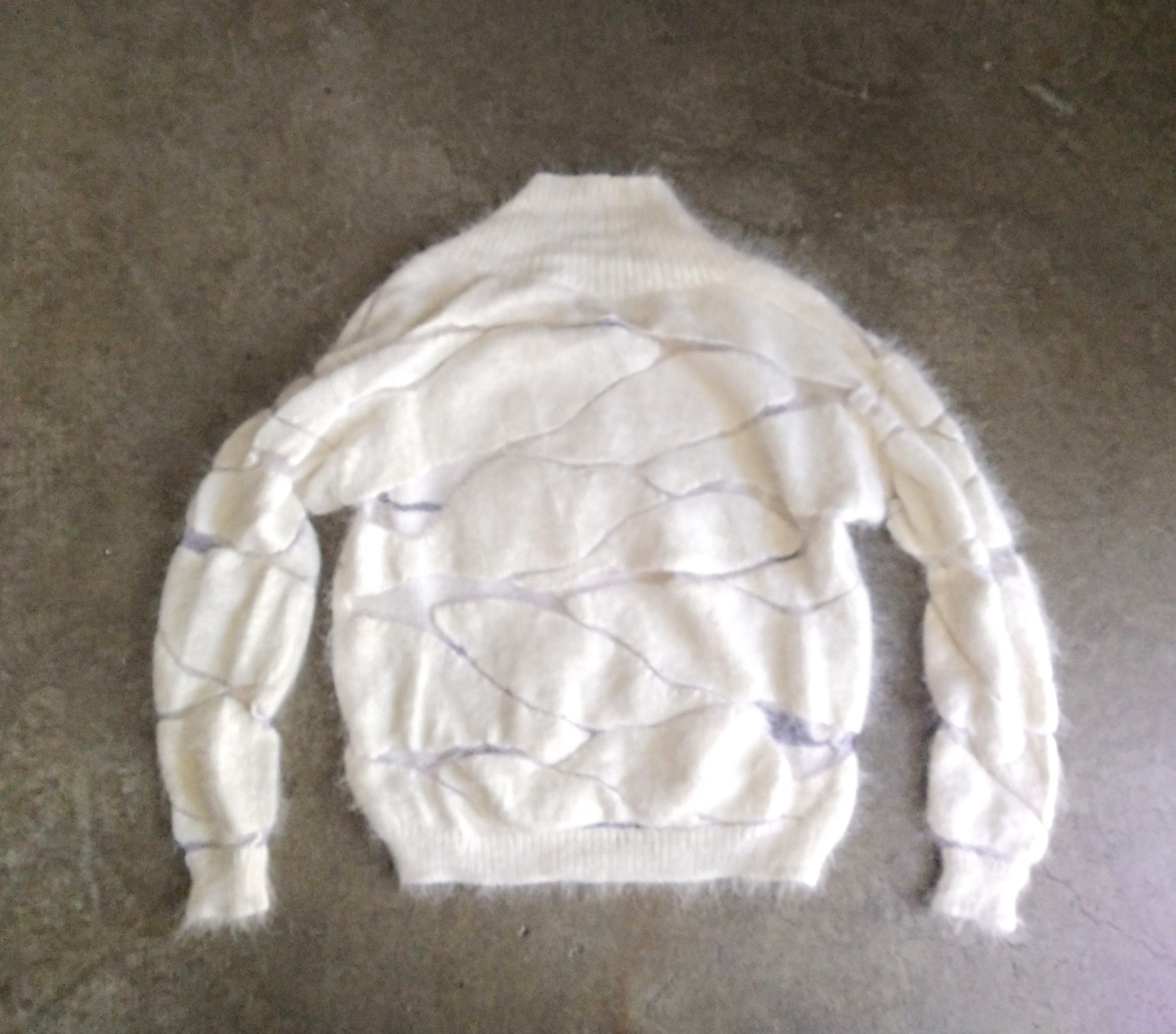Tom Ford Women's Tom Ford Sweater Angora Deep V Neck White Rabbit Size S / US 4 / IT 40 - 9 Thumbnail