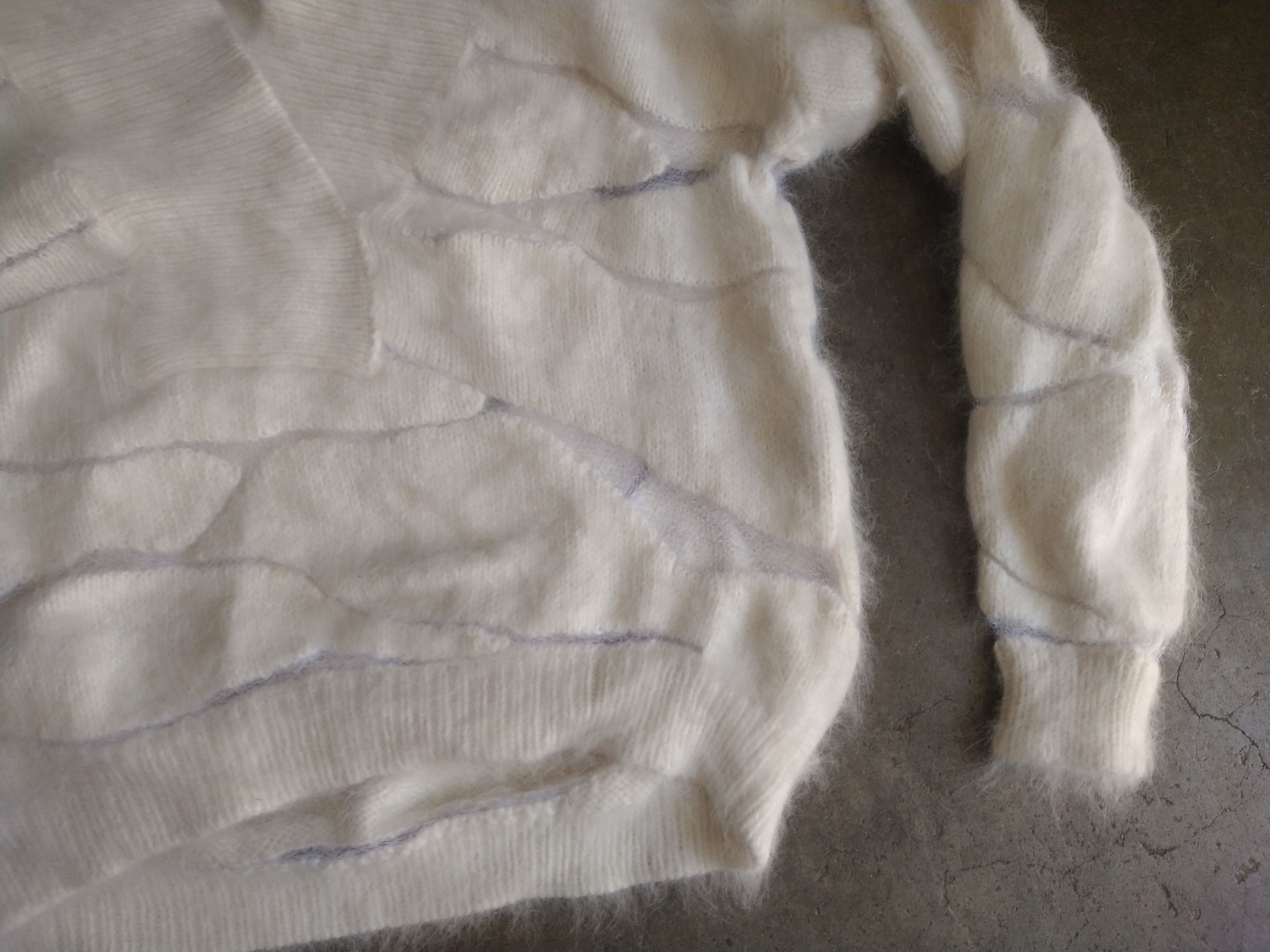 Tom Ford Women's Tom Ford Sweater Angora Deep V Neck White Rabbit Size S / US 4 / IT 40 - 5 Thumbnail