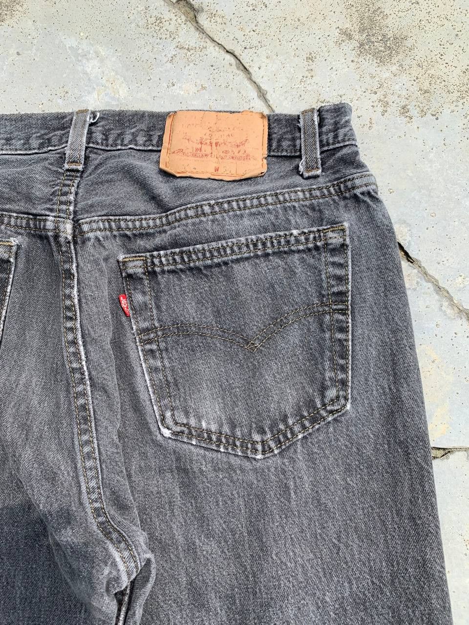 Levi's Vintage Levis 501 Stone Wash Grey Repaired Jeans Size US 32 / EU 48 - 10 Thumbnail