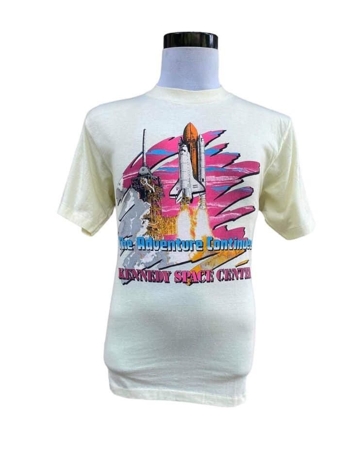 NASA × Vintage Vintage 90s NASA Kennedy Space Center Medium Lightyellow Size US M / EU 48-50 / 2 - 6 Thumbnail