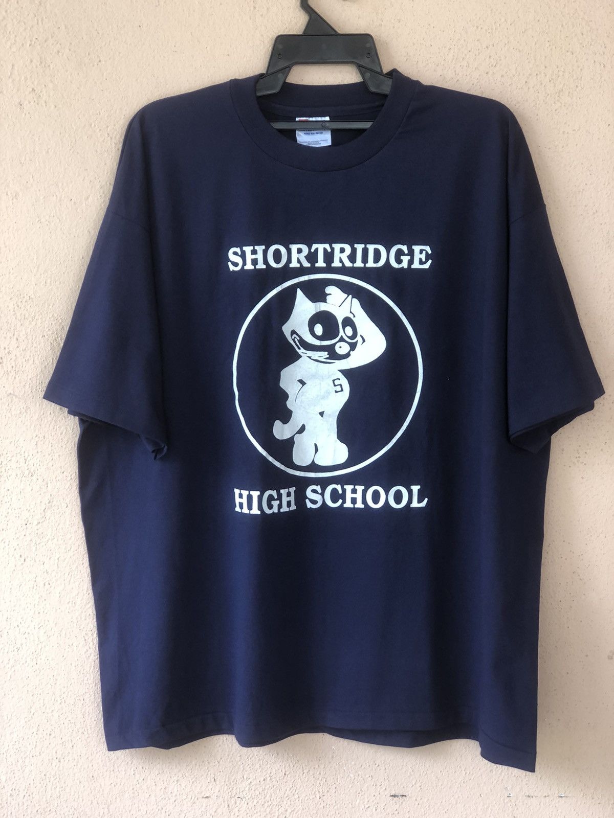 Vintage Vintage 90s SHORTRIDGE HIGH SCHOOL Souvenir Tee Size US XXL / EU 58 / 5 - 1 Thumbnail