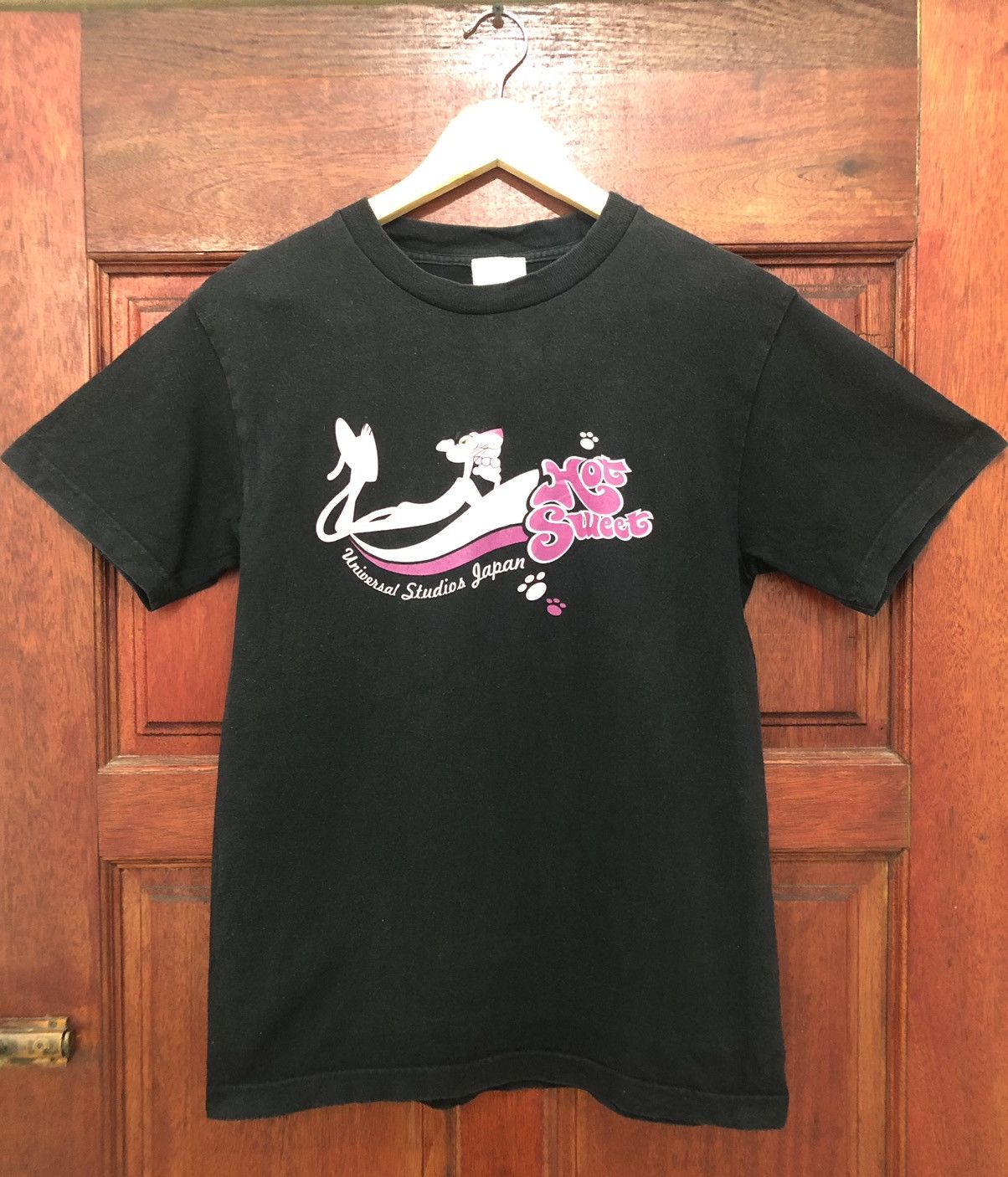 Japanese Brand × Universal Studios Vintage Pink Panther Hot Sweet Japan Made TShirt Size US S / EU 44-46 / 1 - 1 Thumbnail