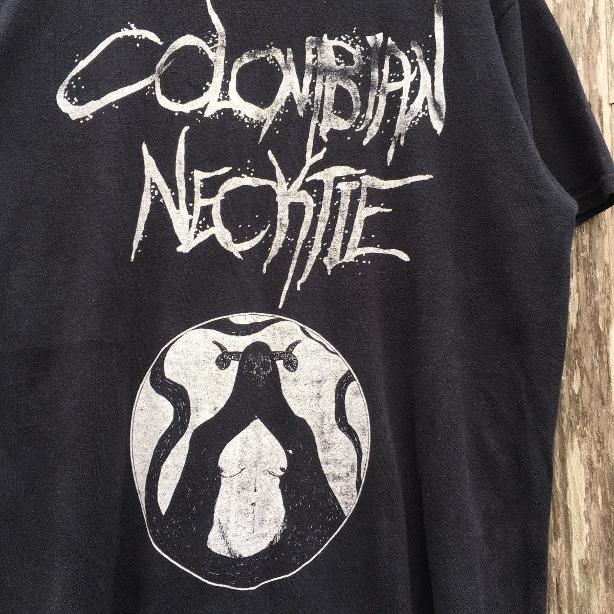 Band Tees Thrashed Faded Vintage Y2K Colombian Necktie Band ERD GRUNGE Size US L / EU 52-54 / 3 - 2 Thumbnail
