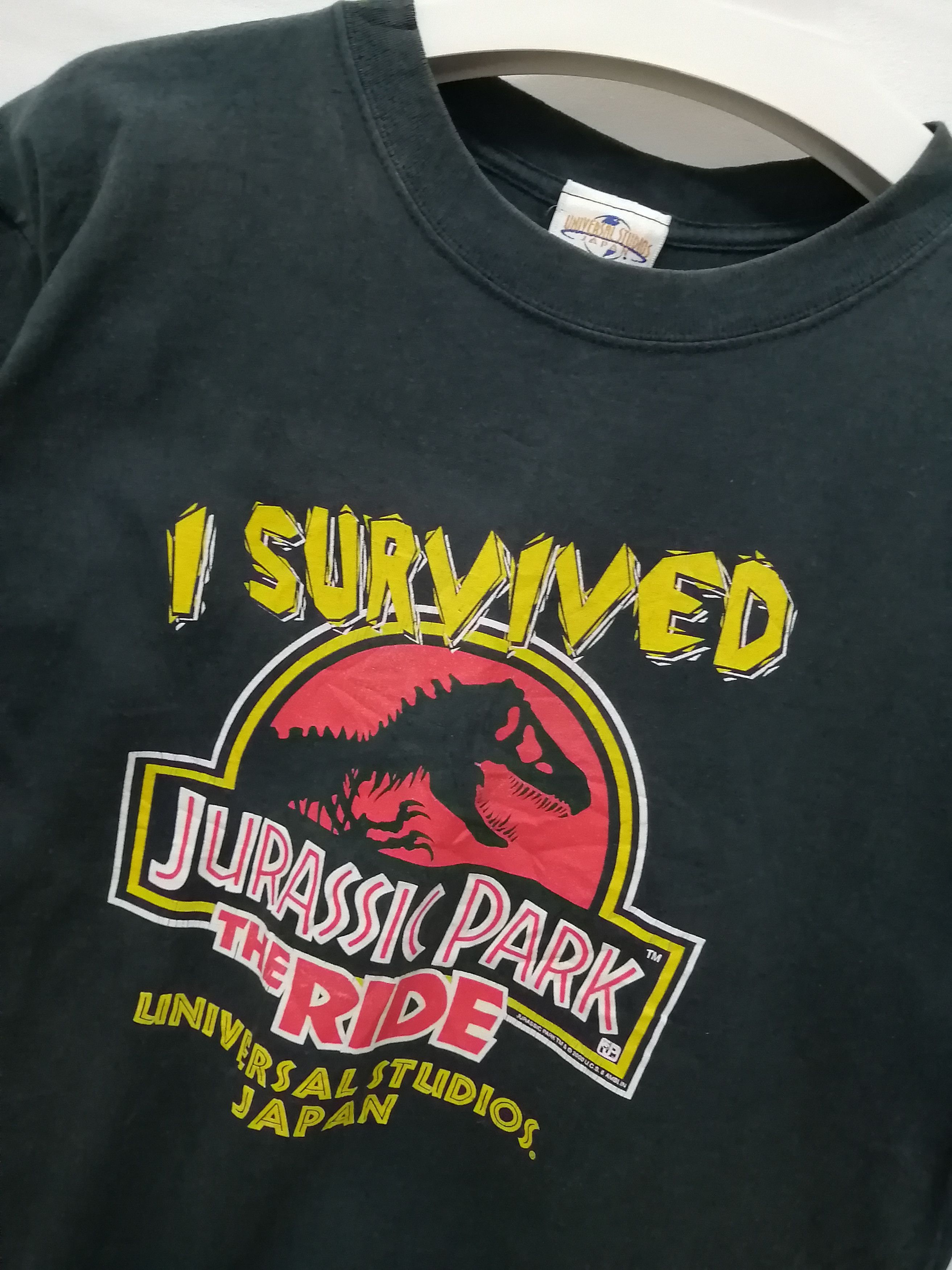 Universal Studios Vintage Y2K JURASSIC PARK Tshirt - Size M Size US M / EU 48-50 / 2 - 4 Thumbnail