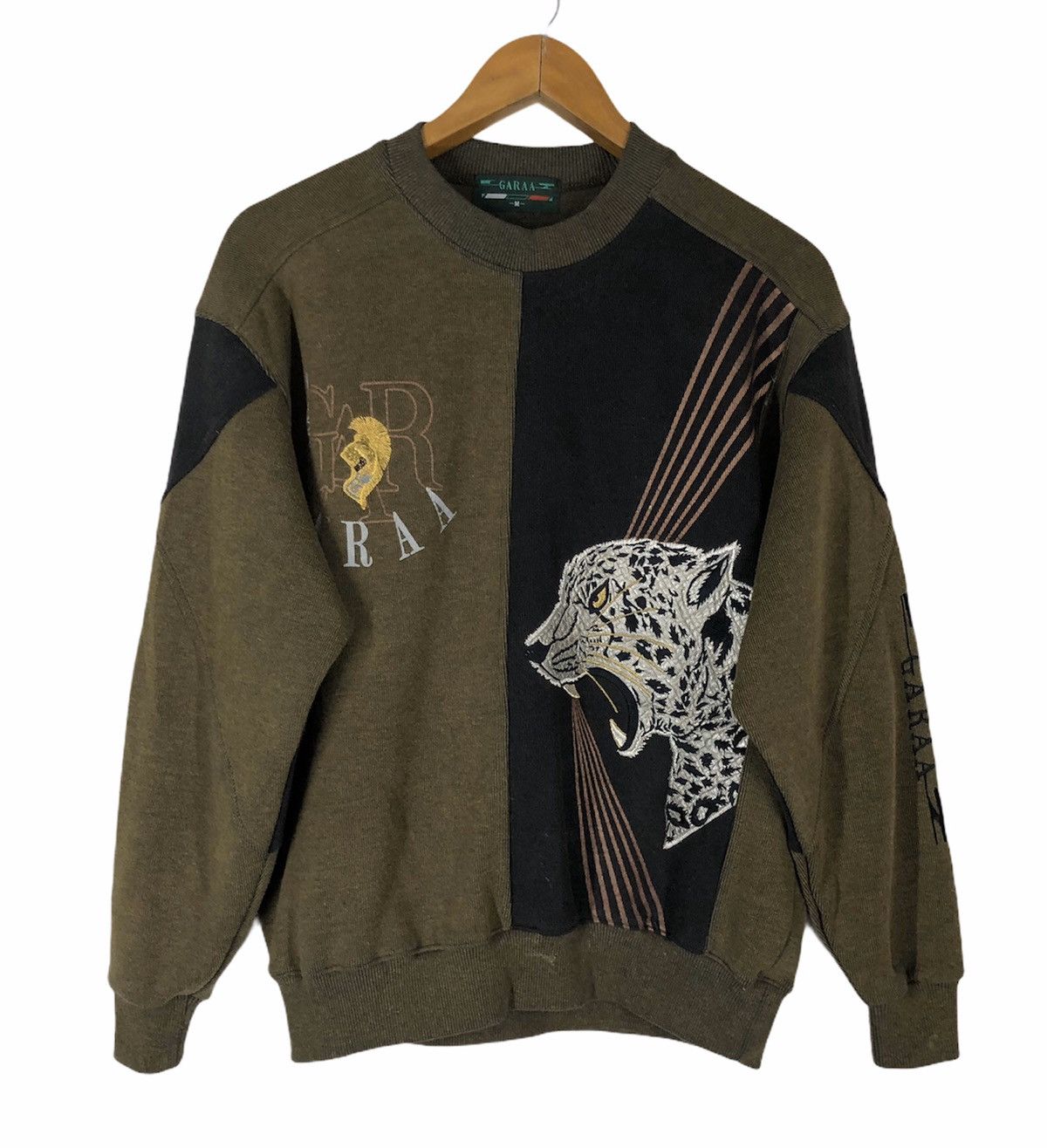 image of Vintage Garaa Sweatshirt Crewneck Biglogo Leopard Tiger, Men's (Size Medium)