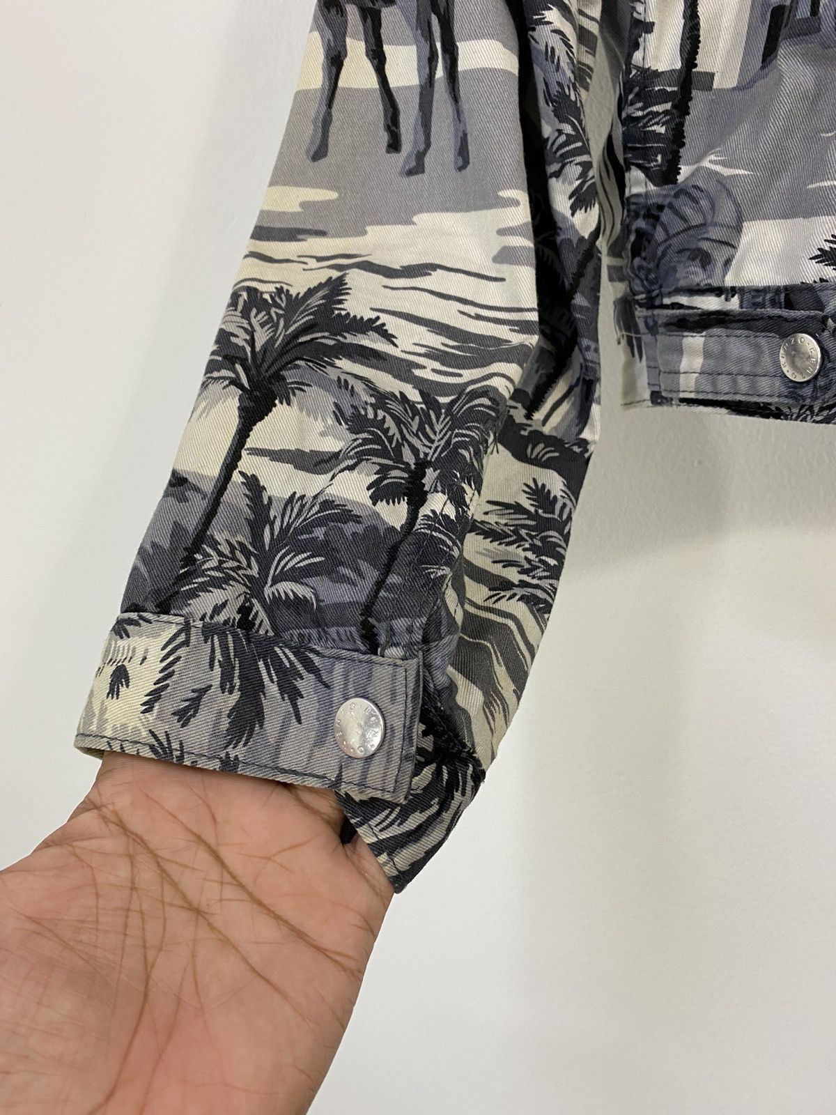 Kenzo Kenzo Cropped Jacket Sphinx Egypt Iconic FullPrint Design Size US M / EU 48-50 / 2 - 8 Thumbnail