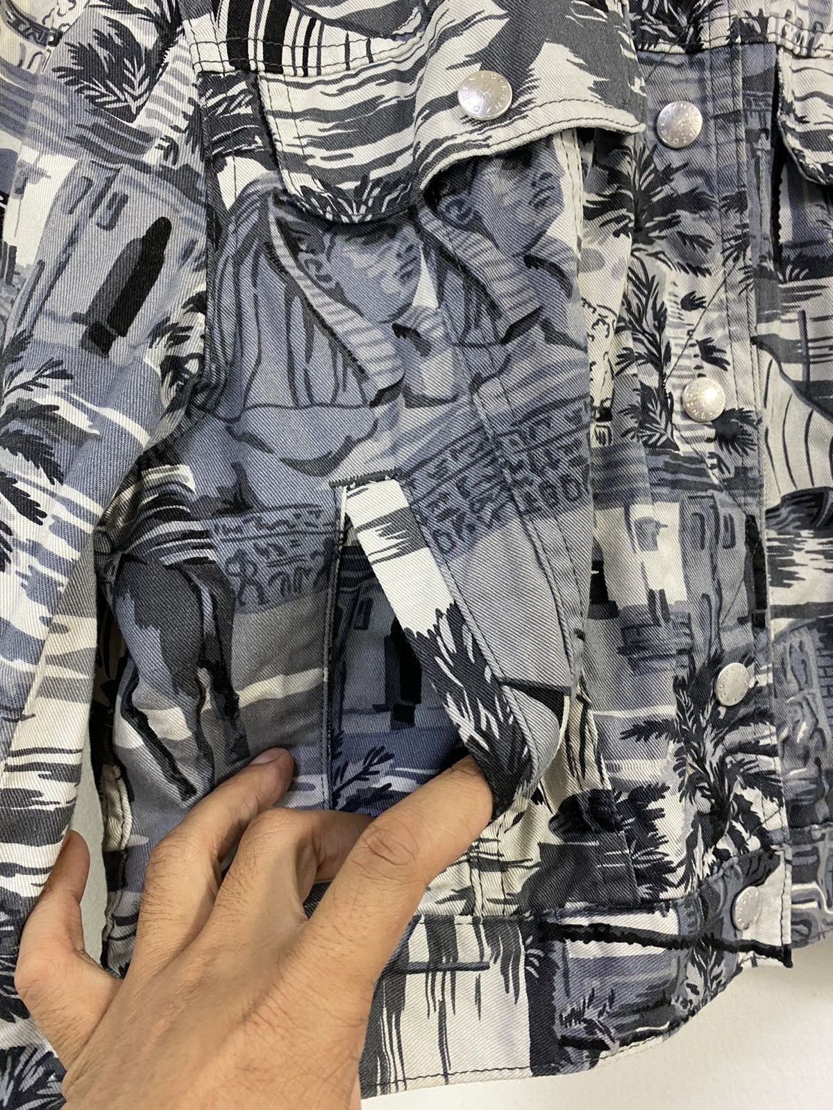 Kenzo Kenzo Cropped Jacket Sphinx Egypt Iconic FullPrint Design Size US M / EU 48-50 / 2 - 9 Thumbnail