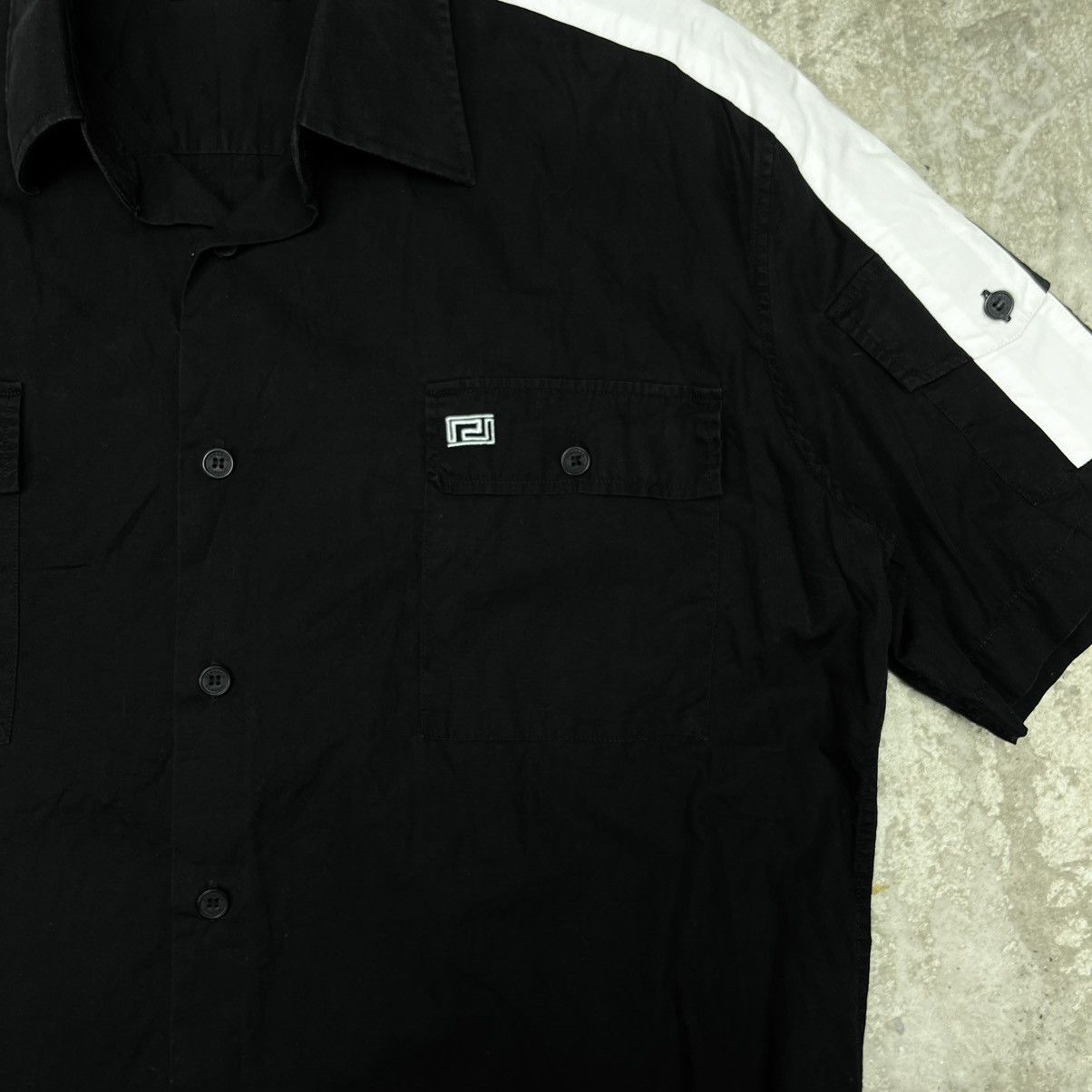 Versace VERSACE MULTIPOCKET WITH BIGLOGO ARCHIVE 1990s SHIRT - № 592 Size US M / EU 48-50 / 2 - 8 Thumbnail