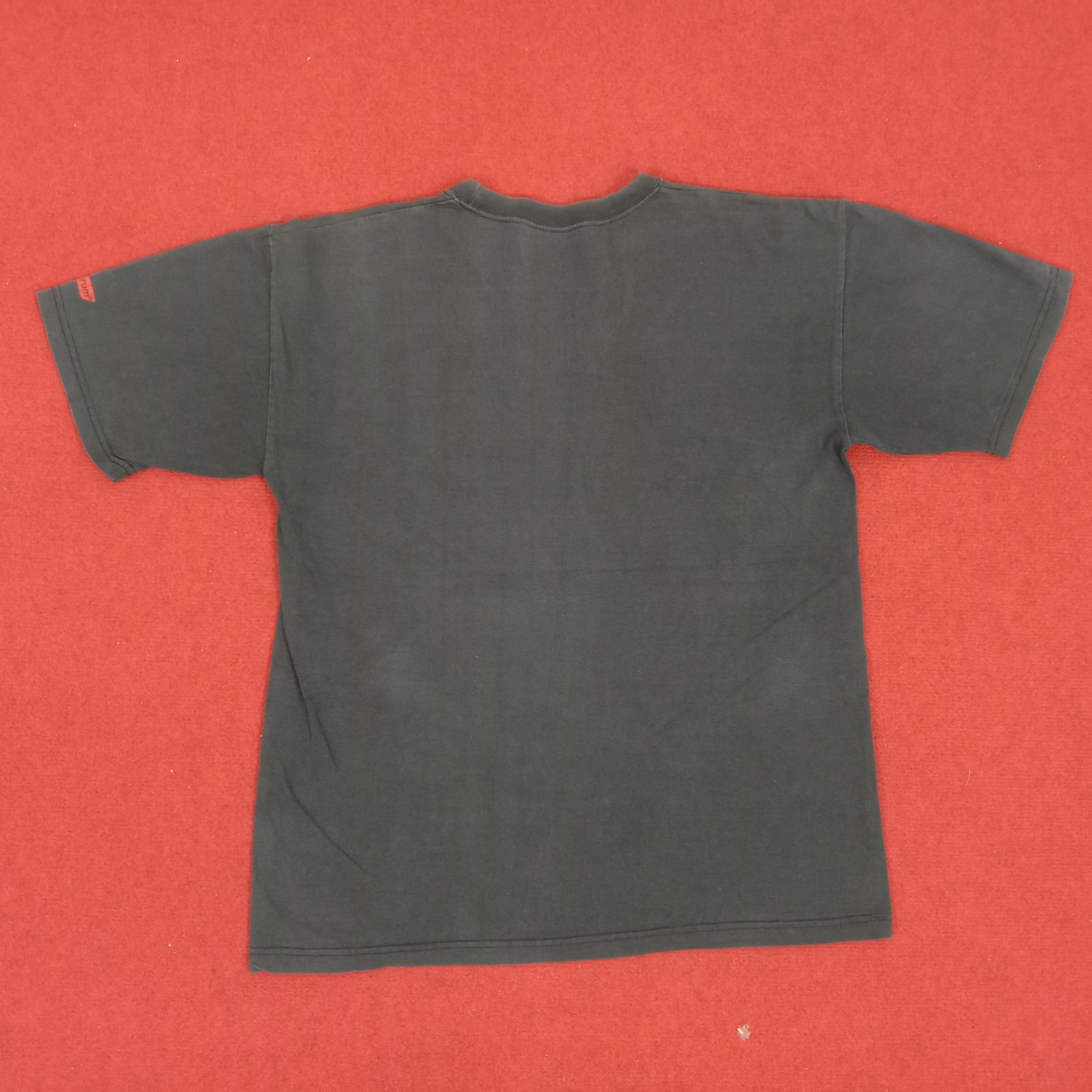 Vintage The Lord Of The Rings Movie Streetwear Style Tshirt Size US L / EU 52-54 / 3 - 3 Thumbnail