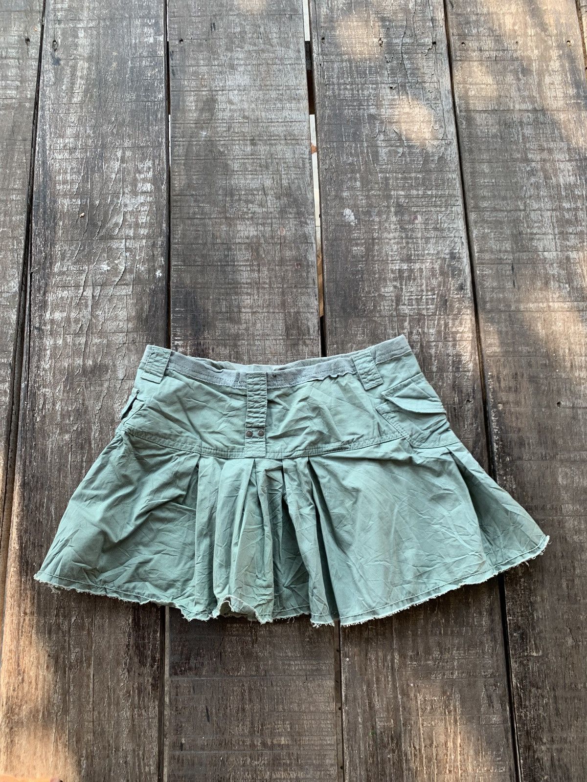 Diesel Diesel mini skirt nice design Size 28" / US 6 / IT 42 - 2 Thumbnail