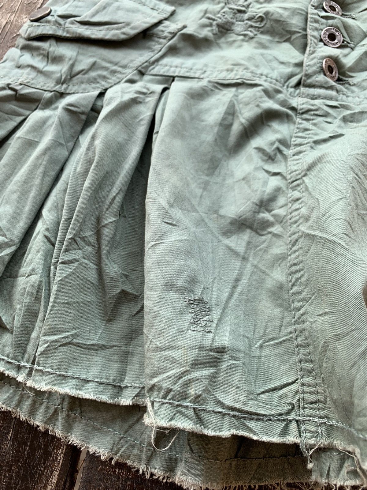 Diesel Diesel mini skirt nice design Size 28" / US 6 / IT 42 - 7 Thumbnail
