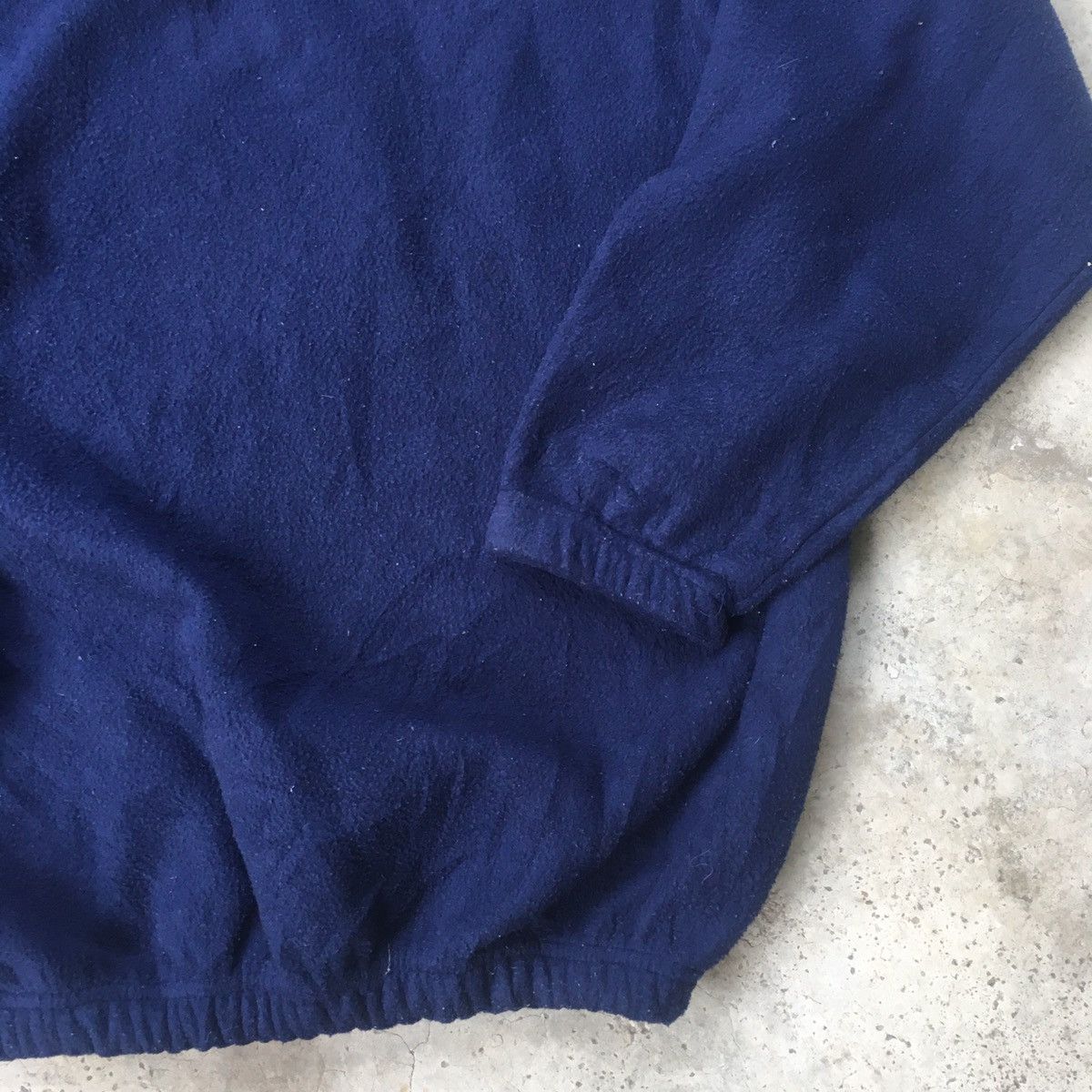 Tommy Hilfiger Tommy Hilfiger Crest Logo Zipper Fleece Sweater Size US XL / EU 56 / 4 - 4 Thumbnail