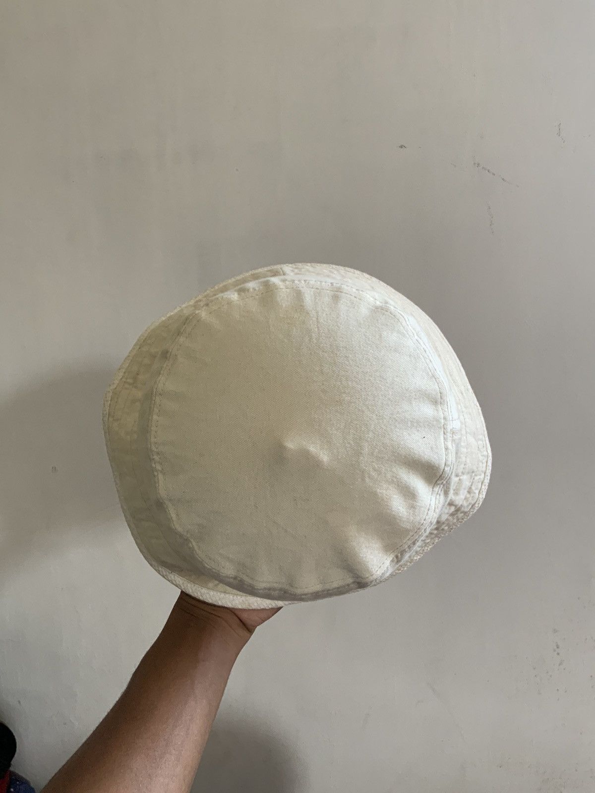 Japanese Brand Wallaby Spellout White Fade Bucket Hat Size ONE SIZE - 7 Thumbnail
