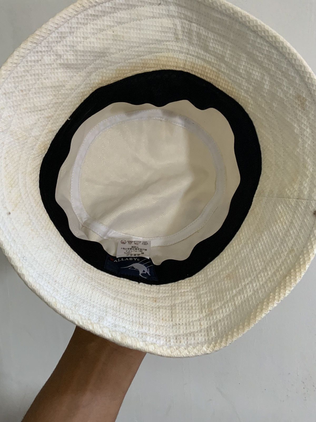 Japanese Brand Wallaby Spellout White Fade Bucket Hat Size ONE SIZE - 11 Thumbnail
