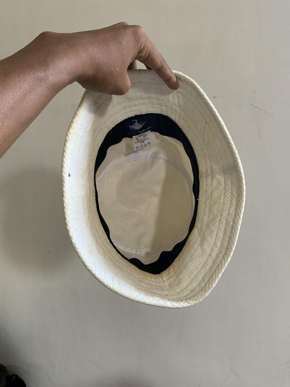Japanese Brand Wallaby Spellout White Fade Bucket Hat Size ONE SIZE - 8 Thumbnail
