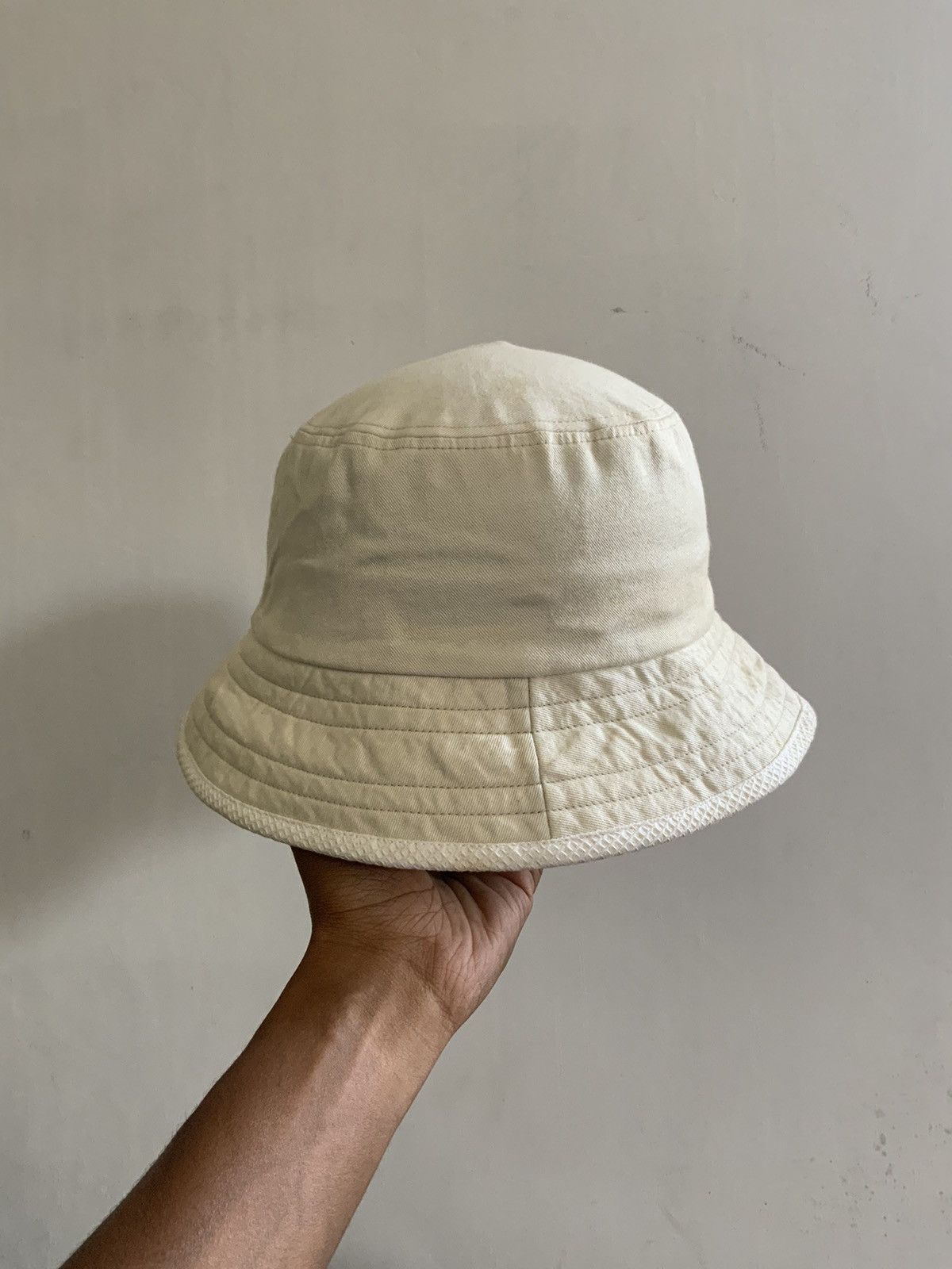 Japanese Brand Wallaby Spellout White Fade Bucket Hat Size ONE SIZE - 4 Thumbnail