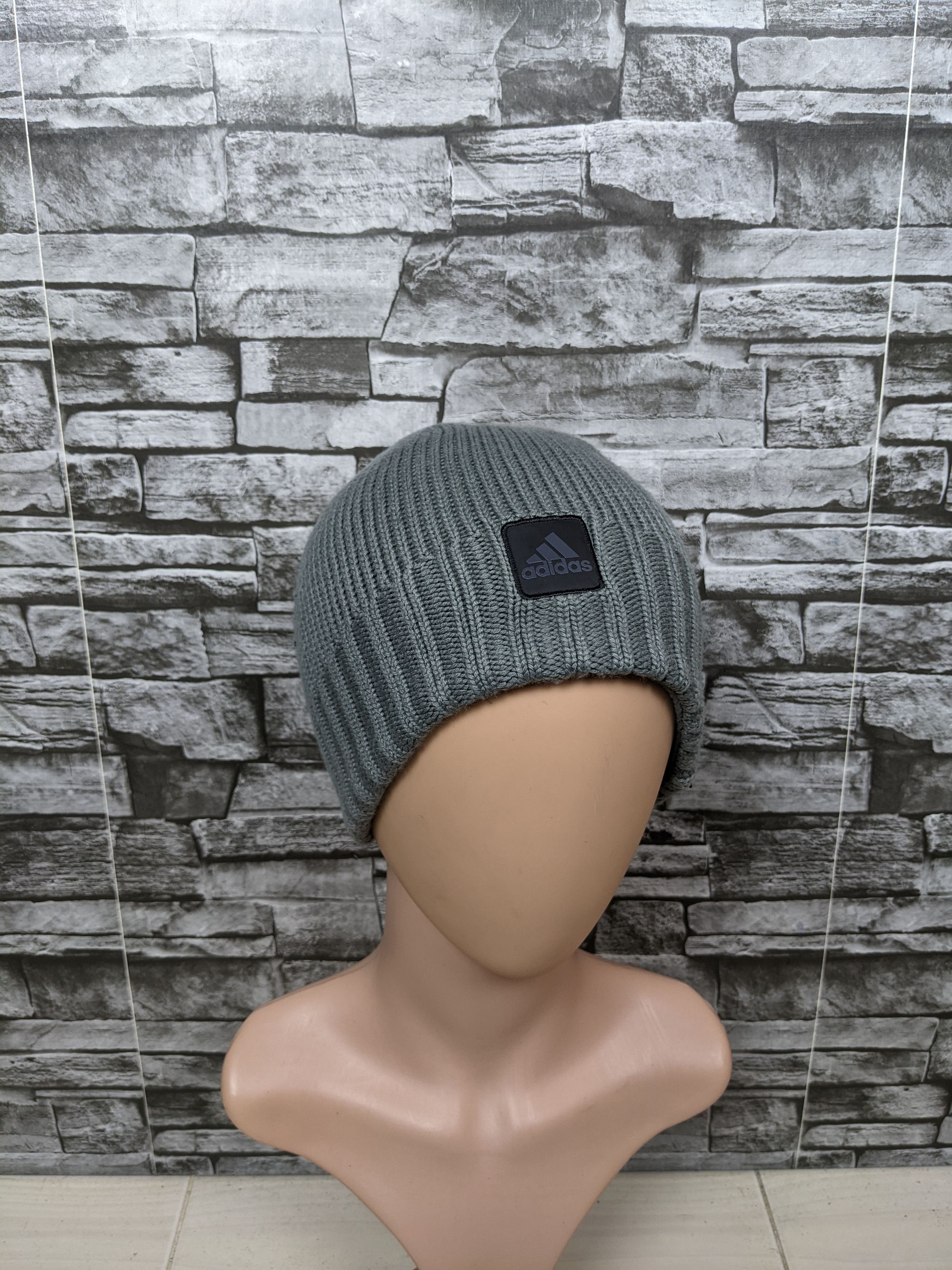 Adidas Vintage Adidas Sportswear Beanie Hat Cap Snowcap Size ONE SIZE - 1 Thumbnail