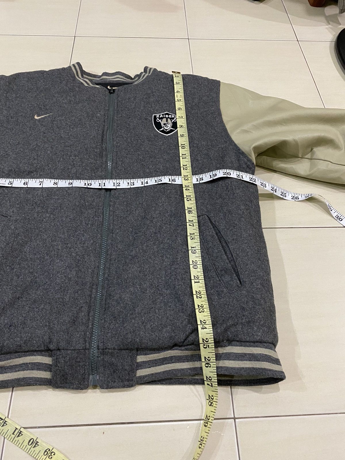 NFL Nike Raiders Riversible Varsity jacket Size US XL / EU 56 / 4 - 19 Thumbnail