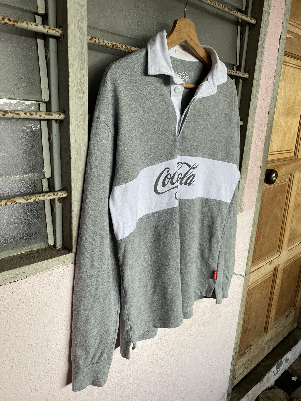 Coca Cola × GU × Japanese Brand Coca cola X Gu Spellout Long Sleeve Polo Rugby Size US S / EU 44-46 / 1 - 4 Thumbnail