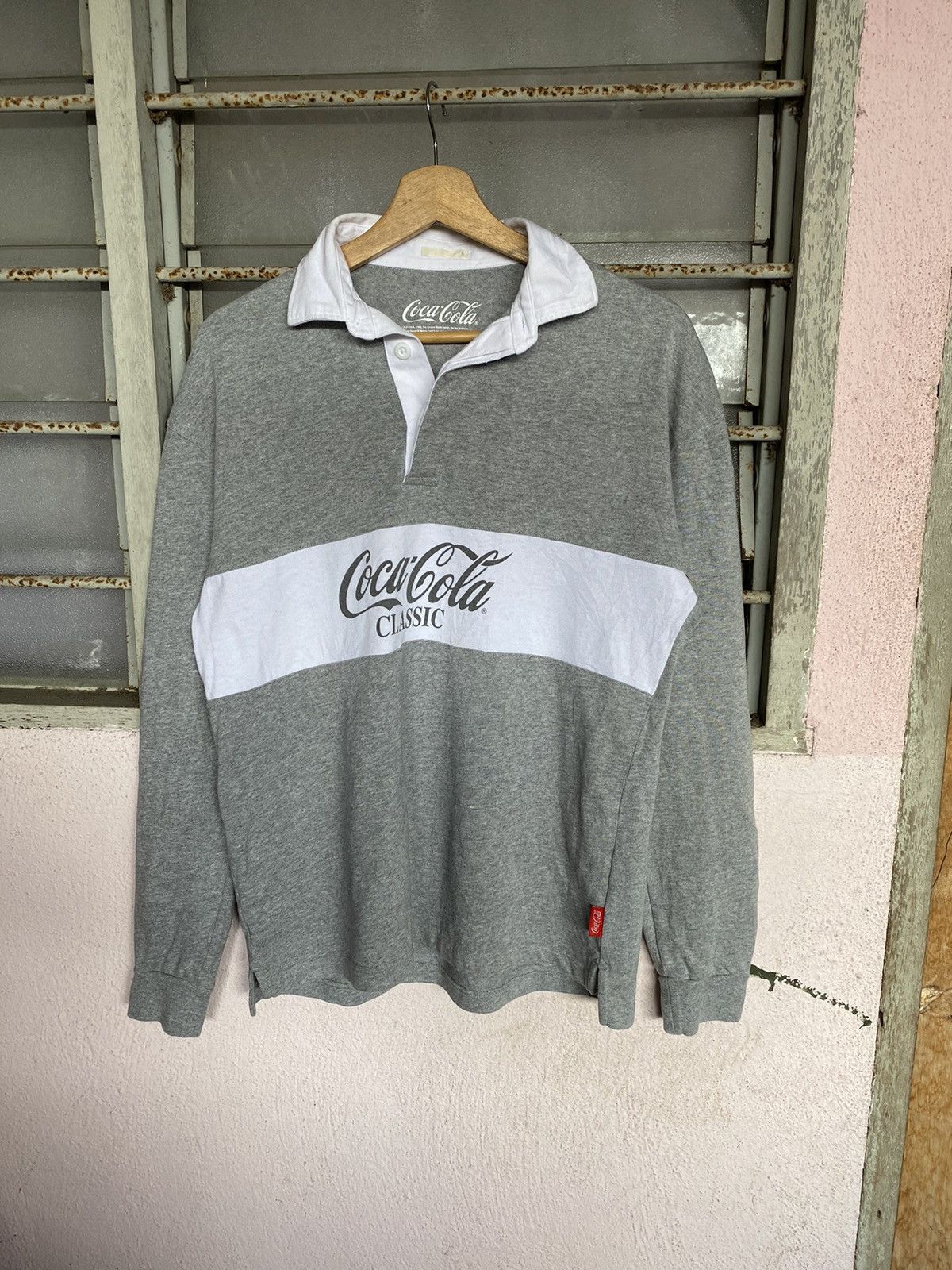 Coca Cola × GU × Japanese Brand Coca cola X Gu Spellout Long Sleeve Polo Rugby Size US S / EU 44-46 / 1 - 5 Thumbnail