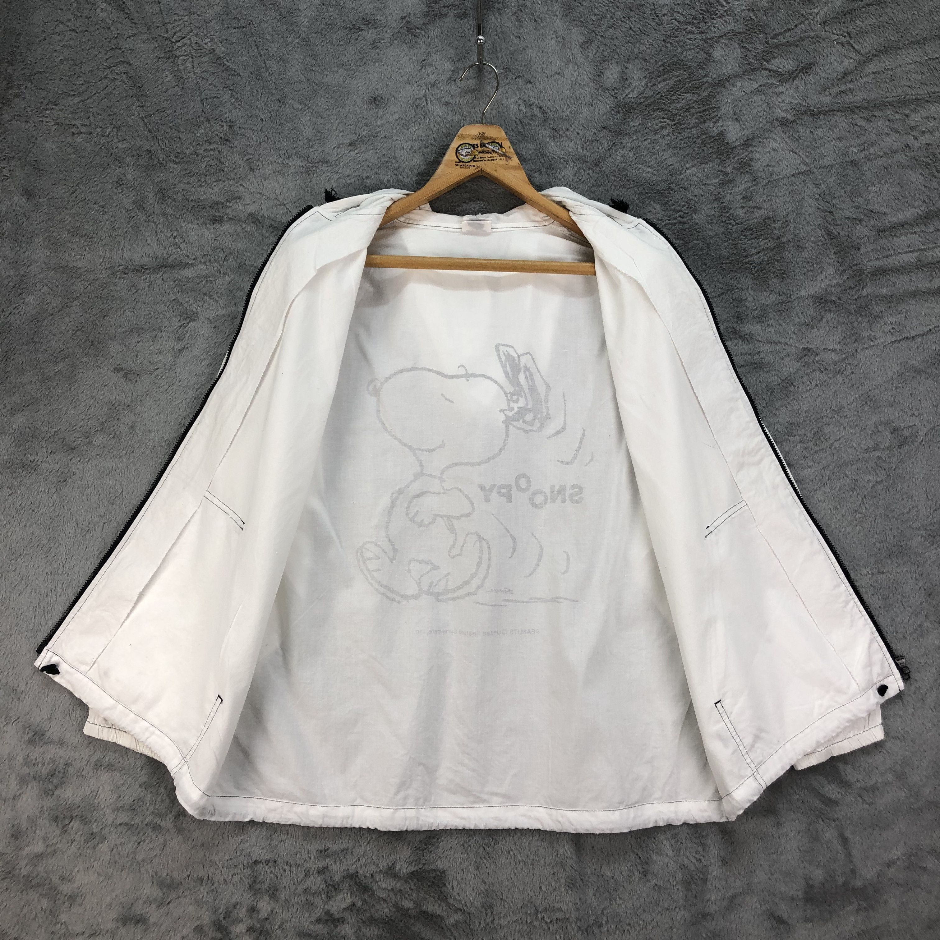 Peanuts Vintage Peanuts Snoopy Back Big Logo Hooded Jacket #4676-163 Size US L / EU 52-54 / 3 - 9 Thumbnail