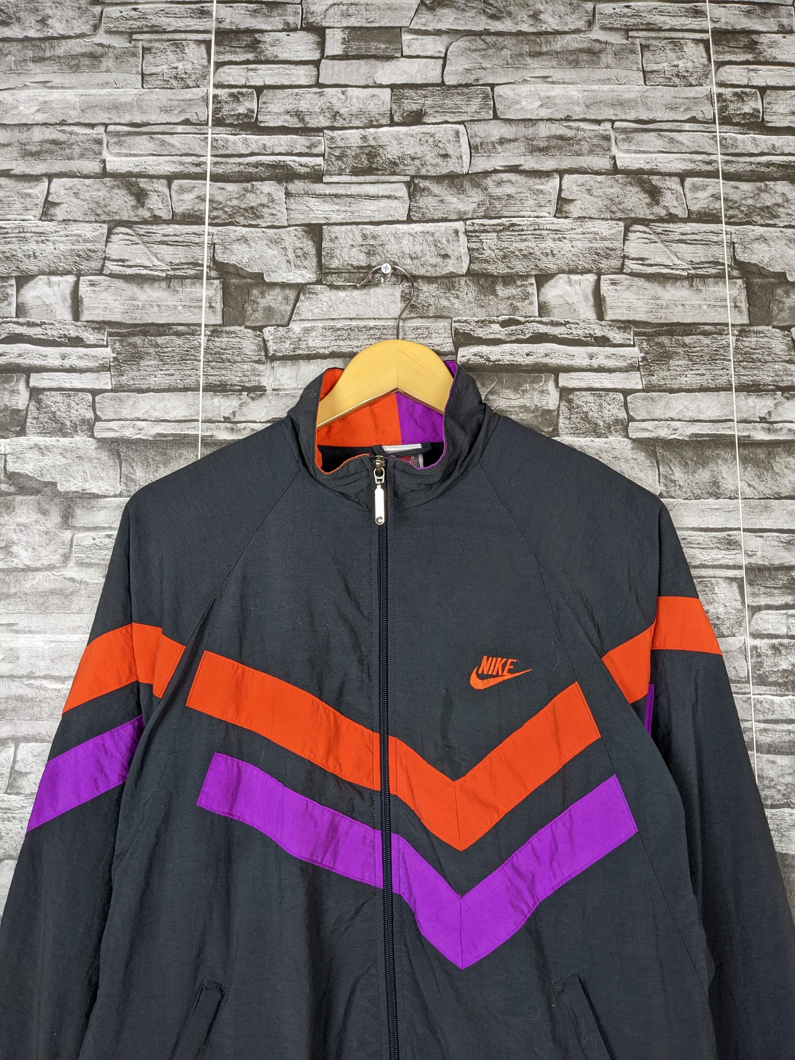Nike Vintage Nike Grey Tag Jacket Sweater Outerwear Sport Size US S / EU 44-46 / 1 - 3 Thumbnail