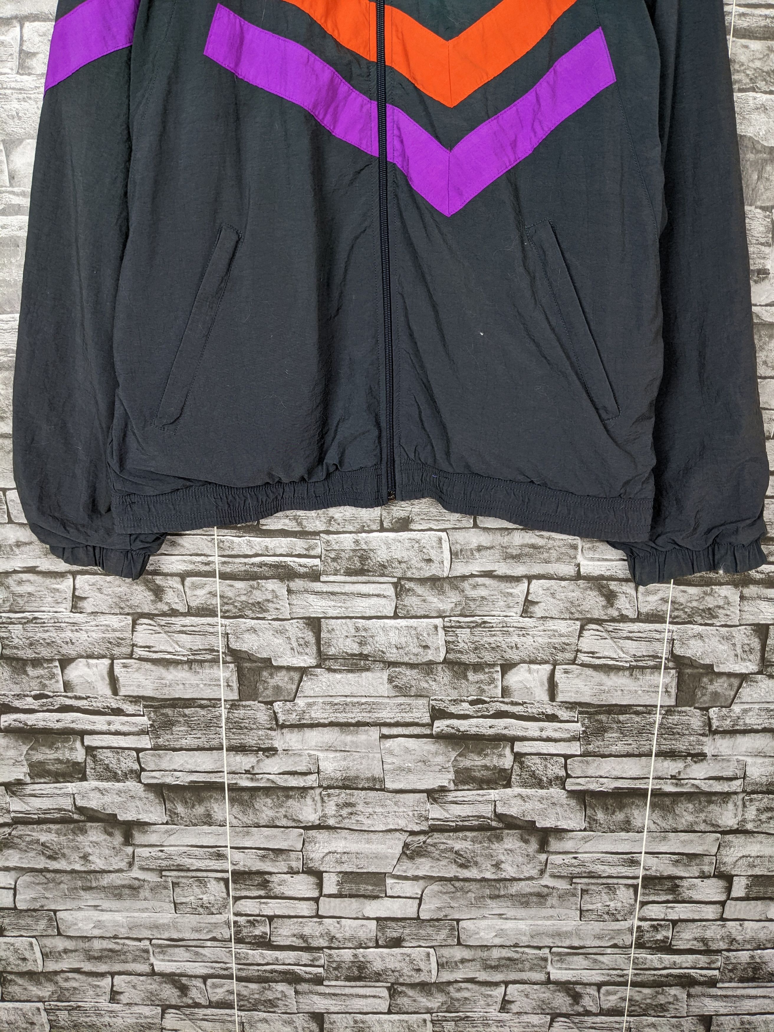 Nike Vintage Nike Grey Tag Jacket Sweater Outerwear Sport Size US S / EU 44-46 / 1 - 4 Thumbnail
