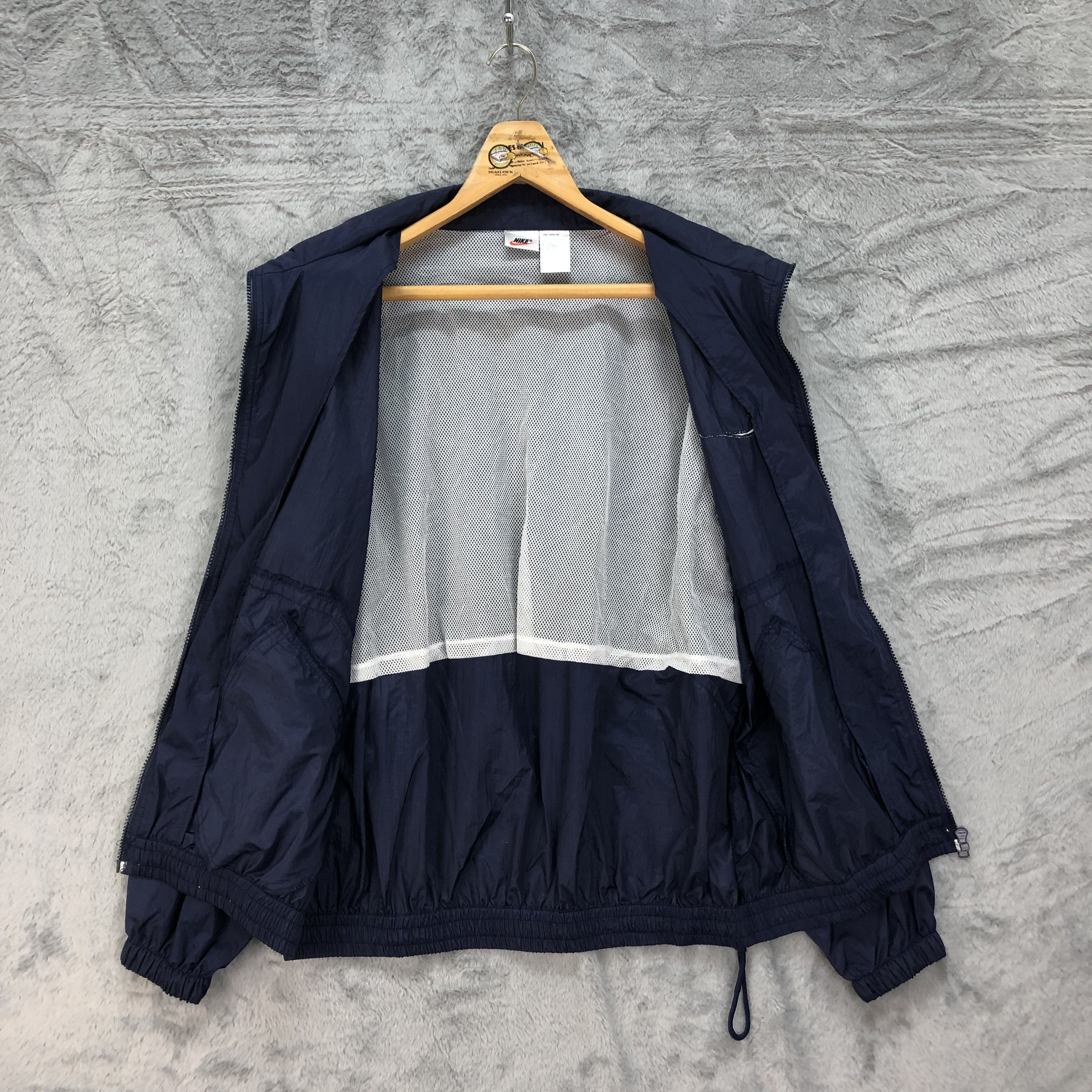 Nike Vintage 90's Nike Silver Tag Windbreaker Jacket #4628-161 Size US L / EU 52-54 / 3 - 10 Thumbnail